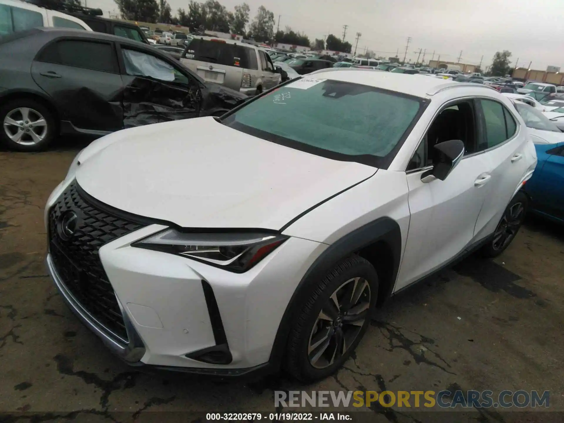 2 Фотография поврежденного автомобиля JTHX3JBH3M2034117 LEXUS UX 2021