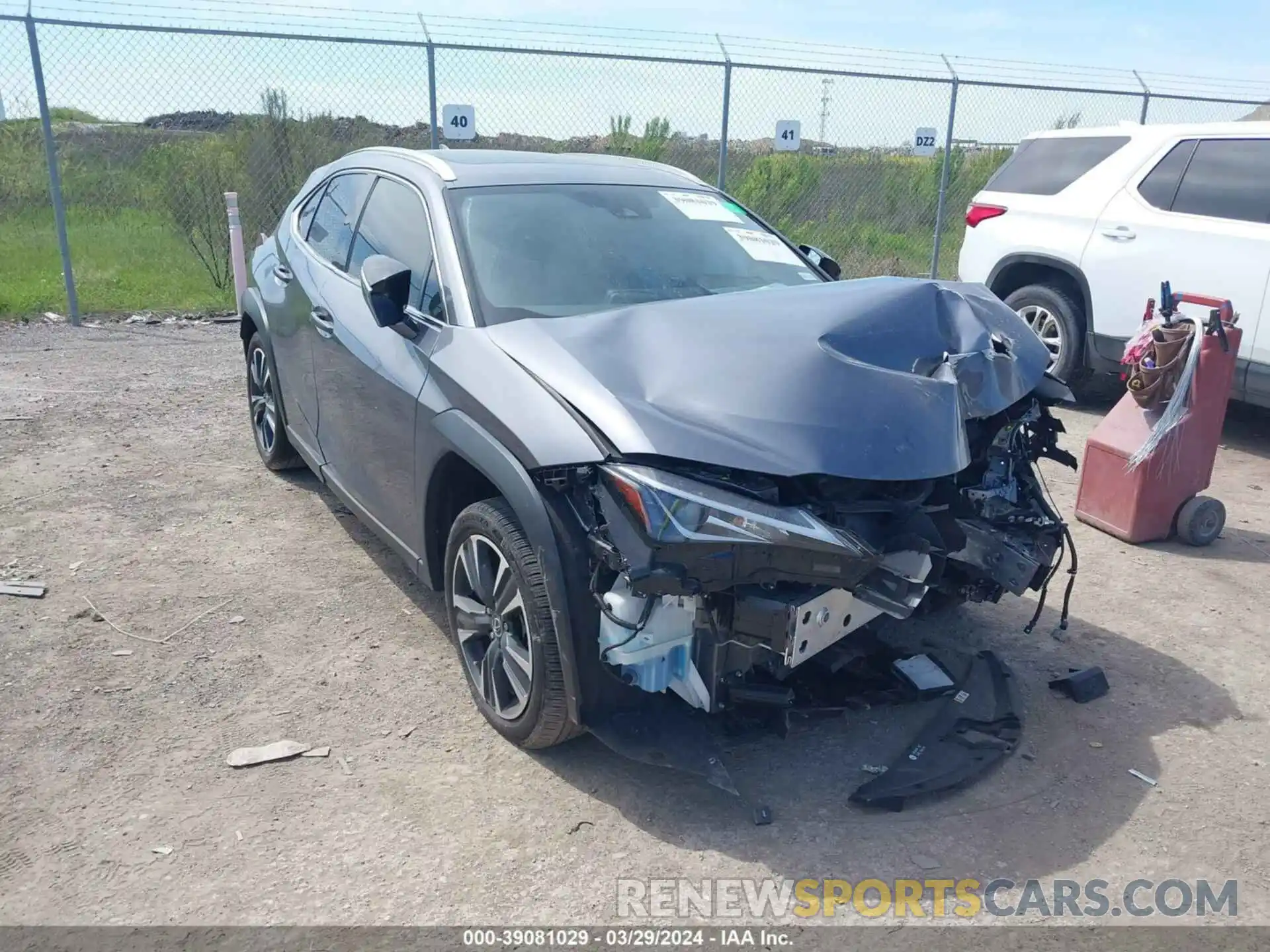 1 Photograph of a damaged car JTHX3JBH3M2036322 LEXUS UX 2021