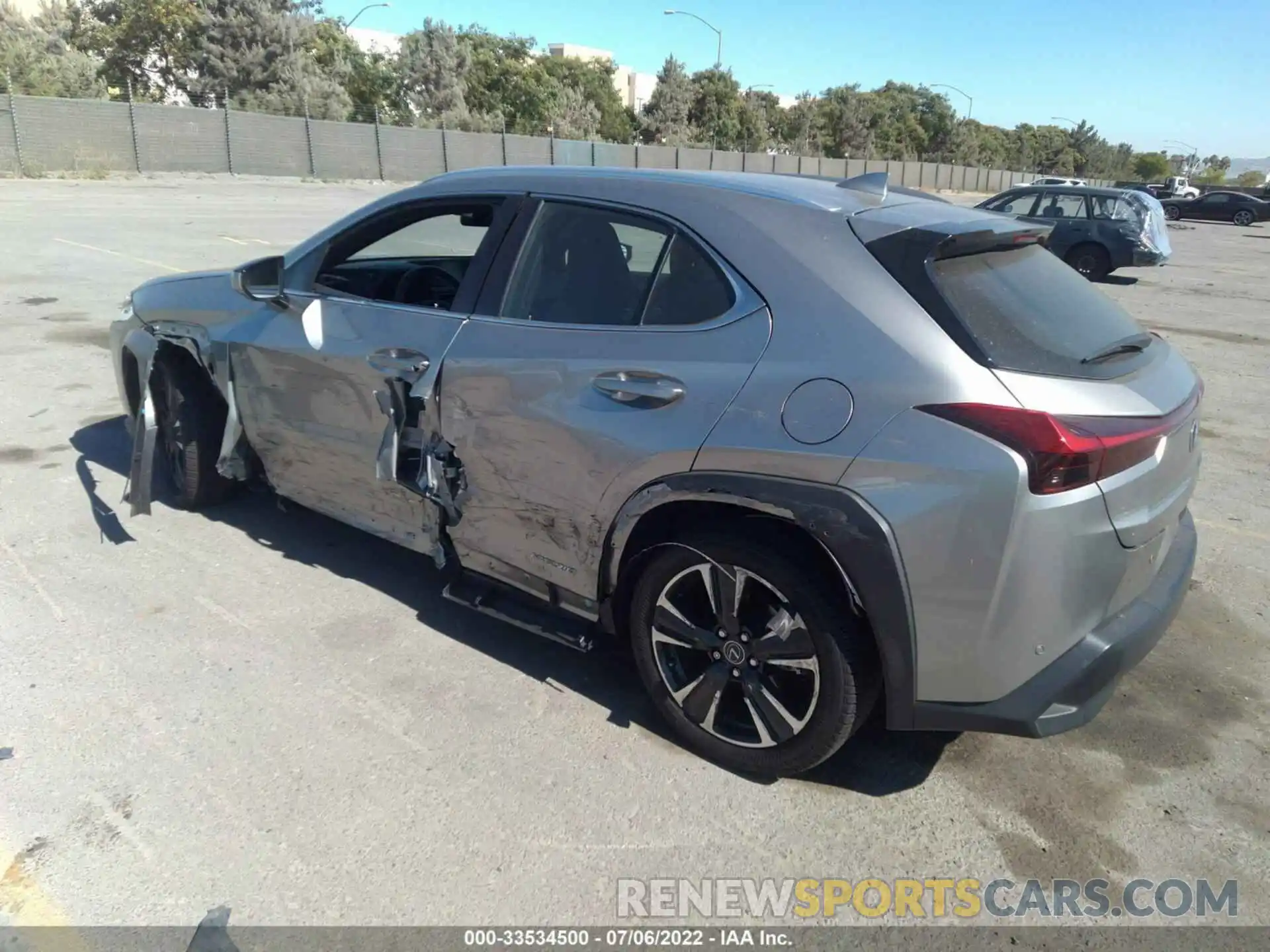 3 Фотография поврежденного автомобиля JTHX9JBH1M2044627 LEXUS UX 2021