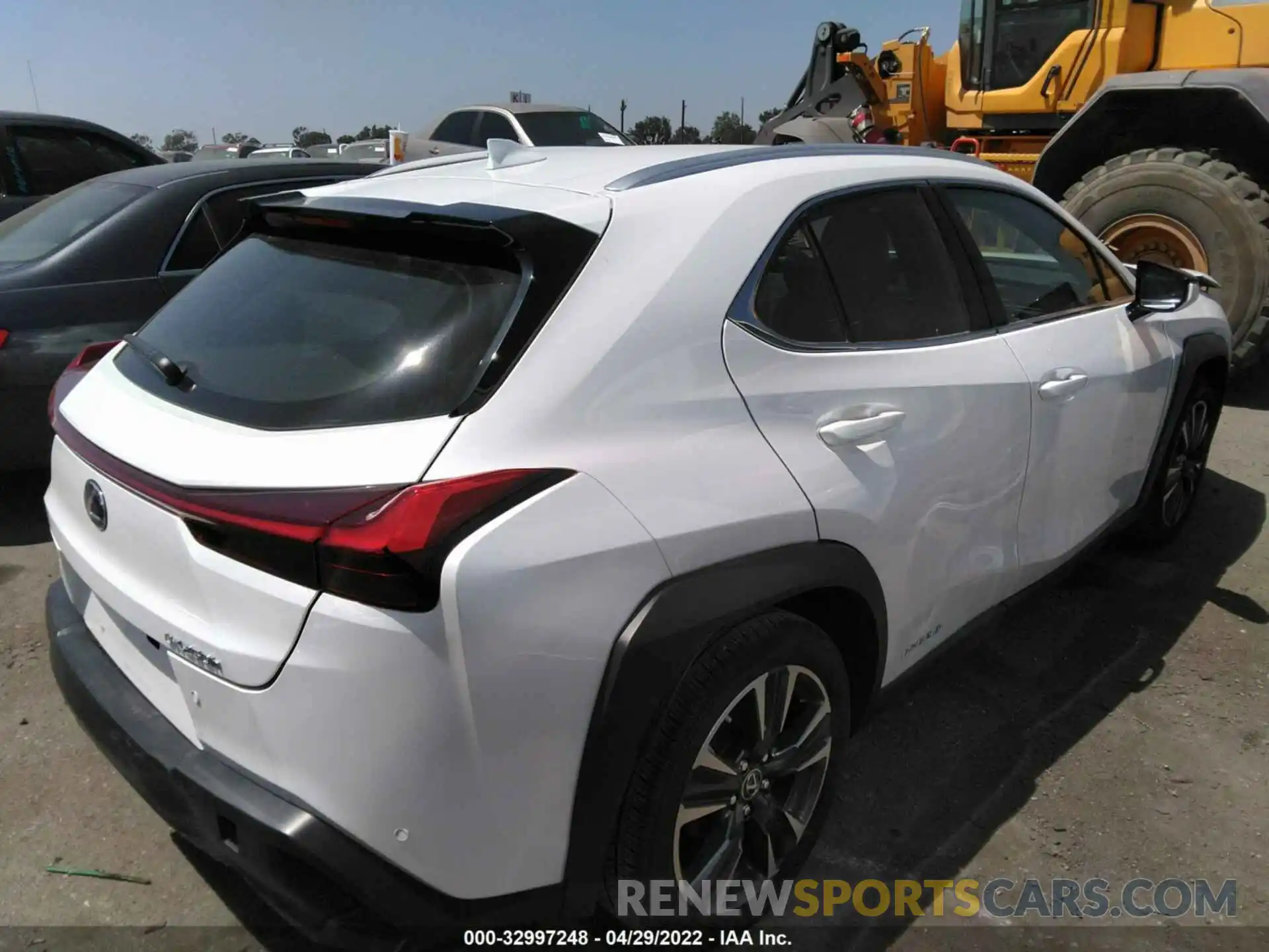 4 Фотография поврежденного автомобиля JTHX9JBH7M2041778 LEXUS UX 2021