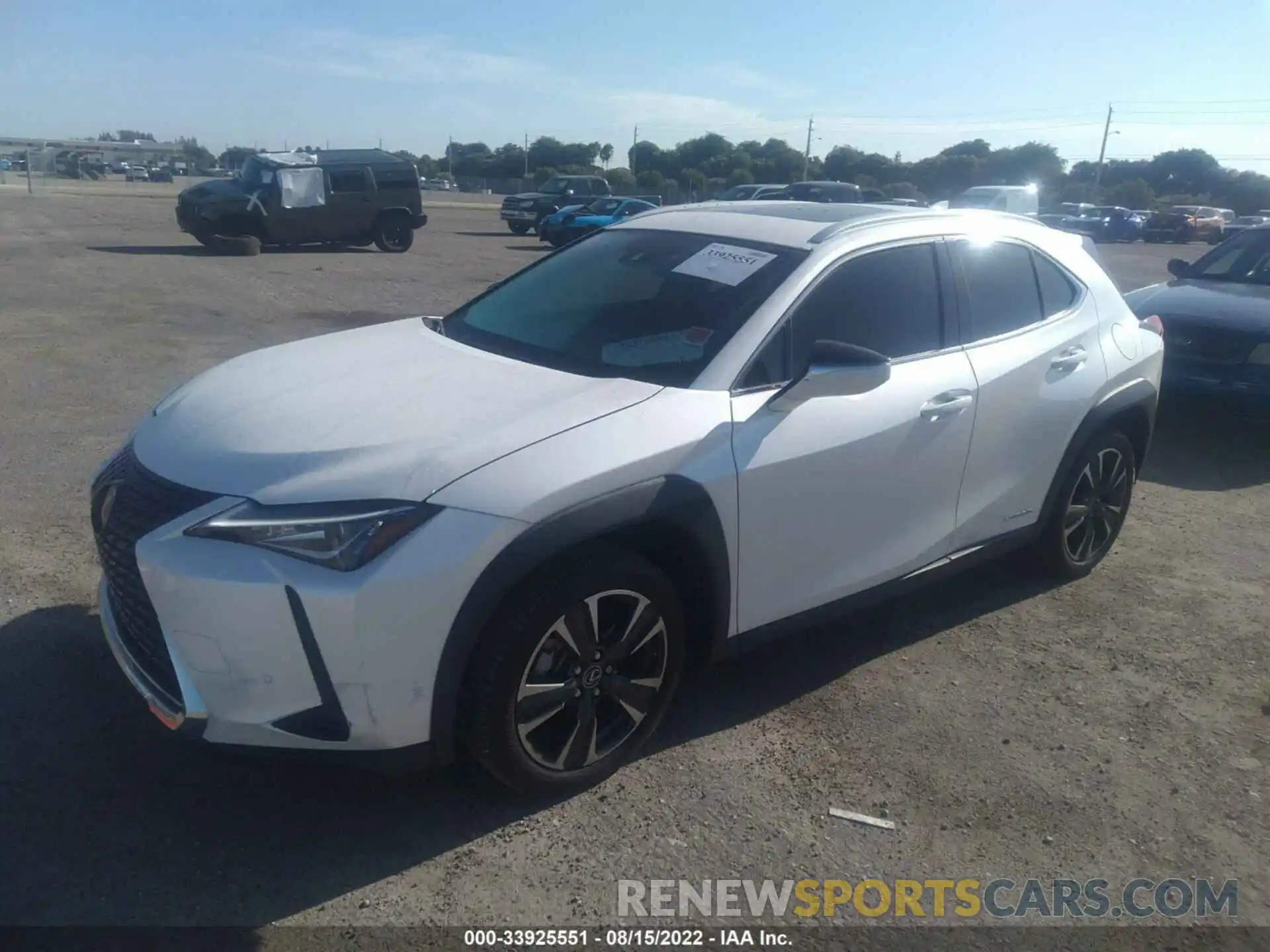 2 Фотография поврежденного автомобиля JTHX9JBHXM2037420 LEXUS UX 2021