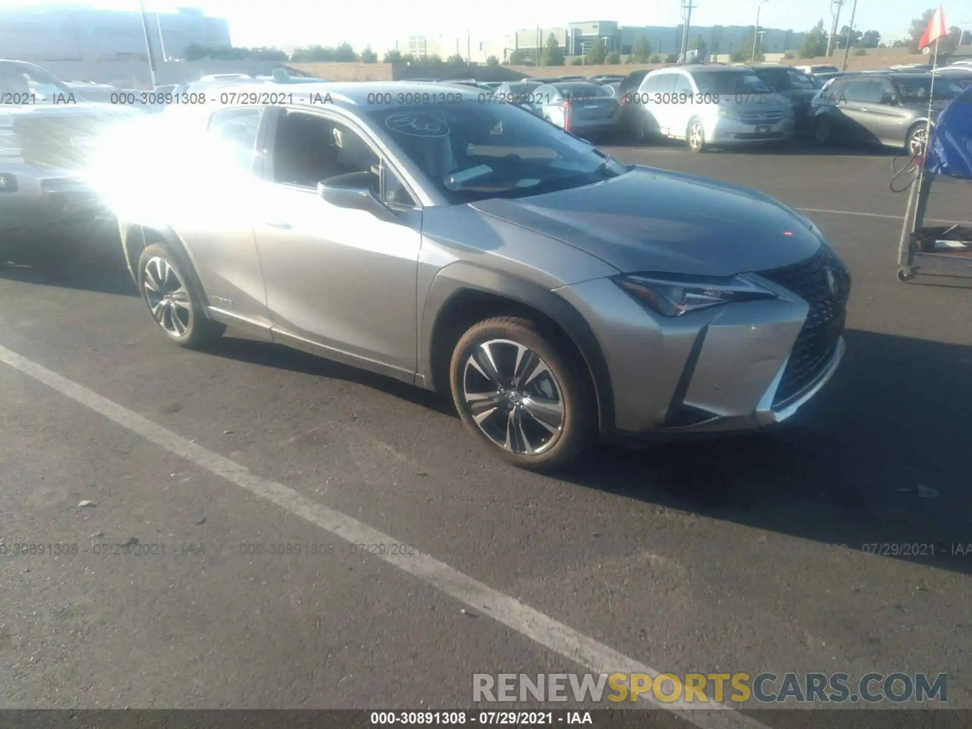 1 Photograph of a damaged car JTHX9JBHXM2038387 LEXUS UX 2021