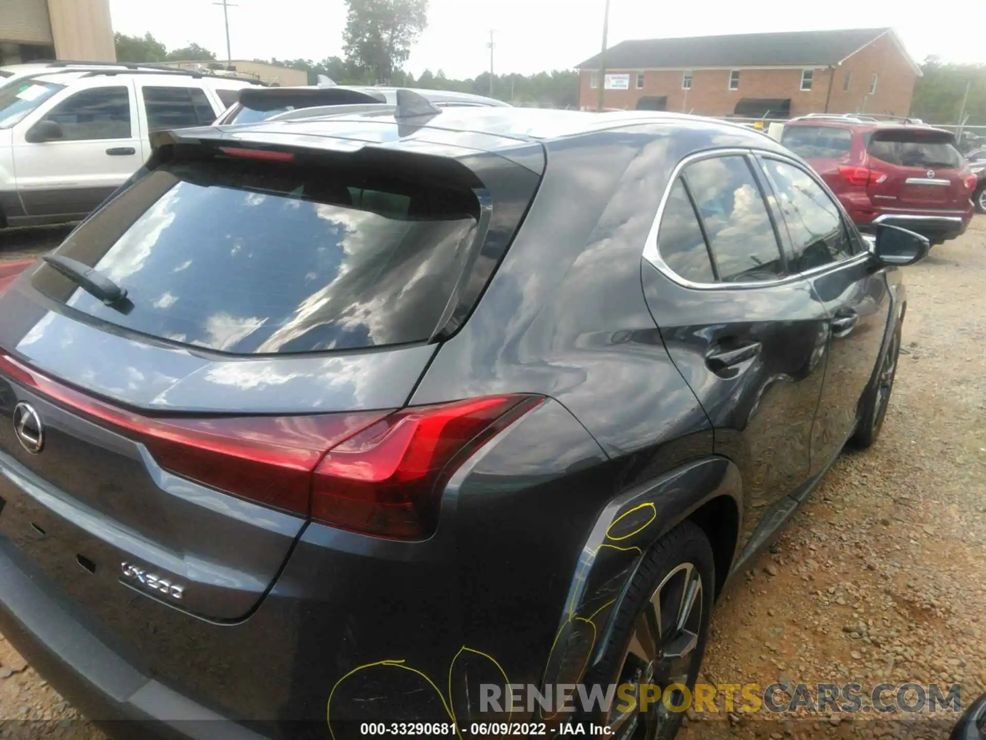 4 Photograph of a damaged car JTHP3JBH9N2052008 LEXUS UX 2022