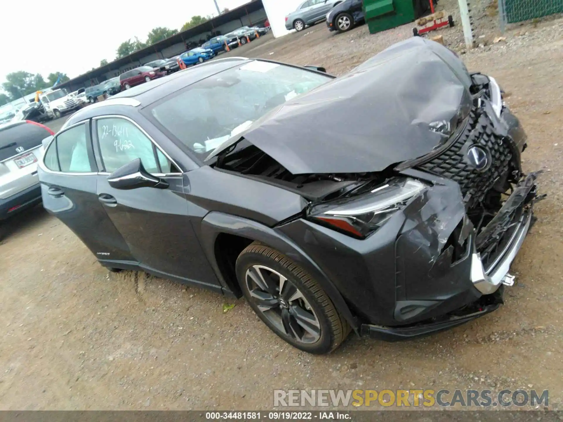 1 Фотография поврежденного автомобиля JTHP9JBH5N2056779 LEXUS UX 2022