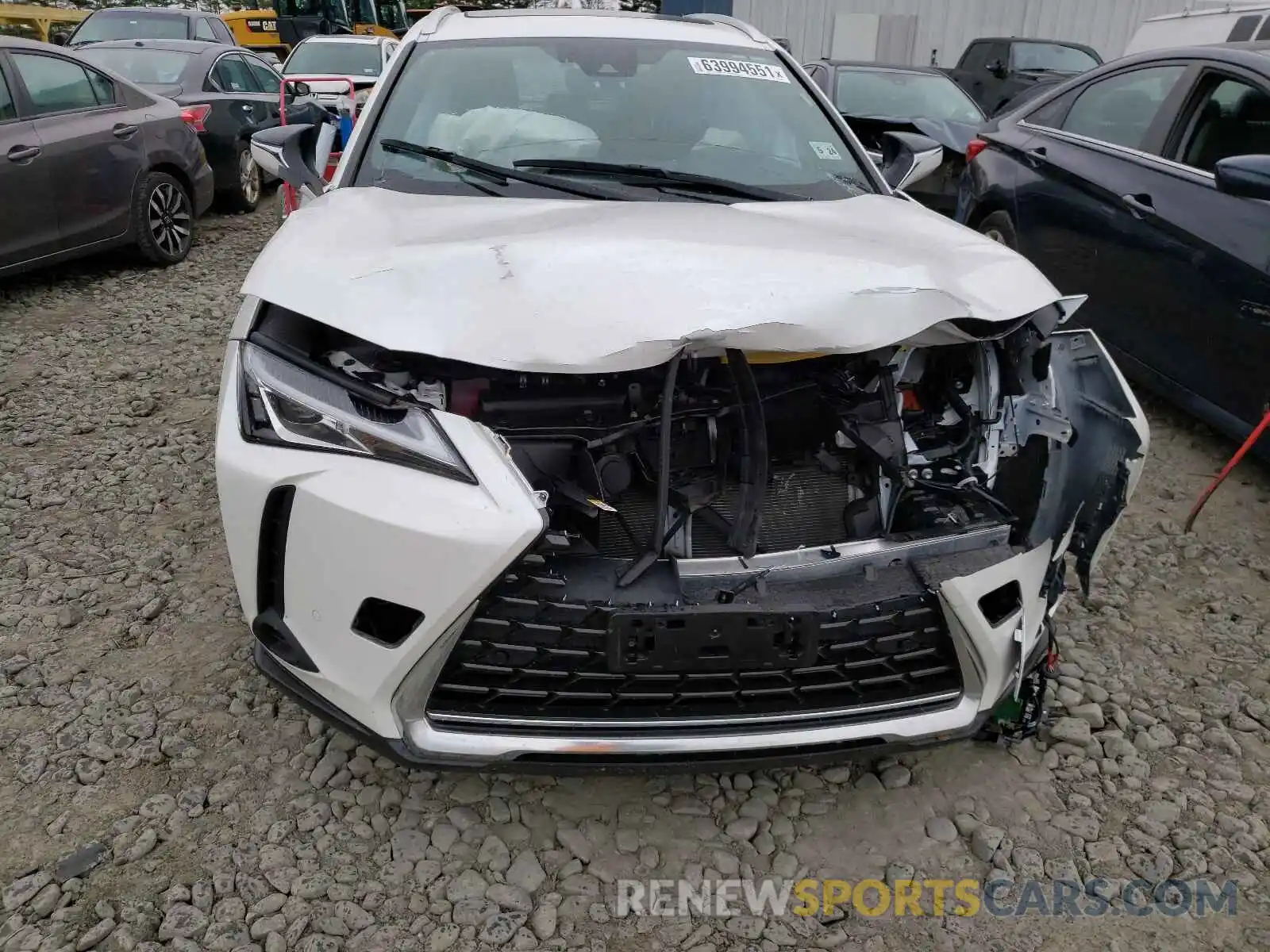 9 Фотография поврежденного автомобиля JTHU9JBH0K2009366 LEXUS UX 250H 2019