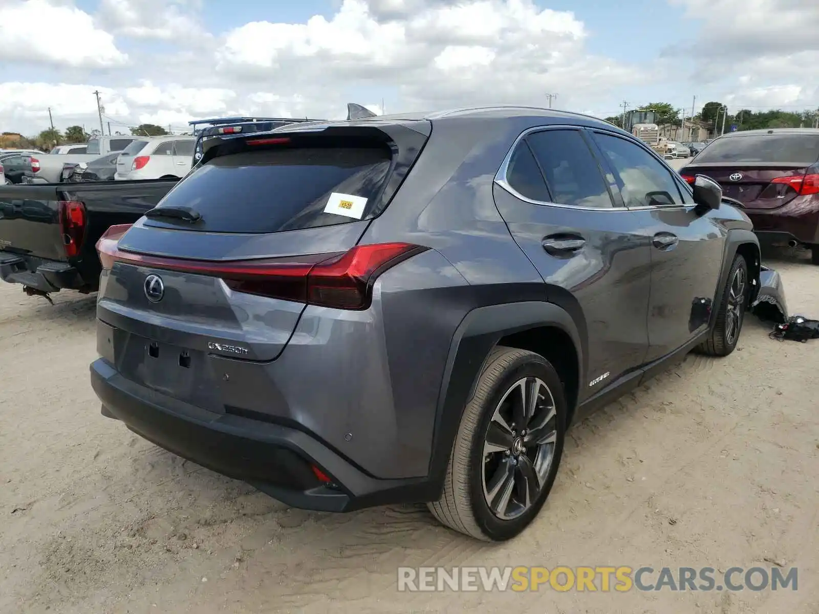 4 Фотография поврежденного автомобиля JTHU9JBH2K2009272 LEXUS UX 250H 2019