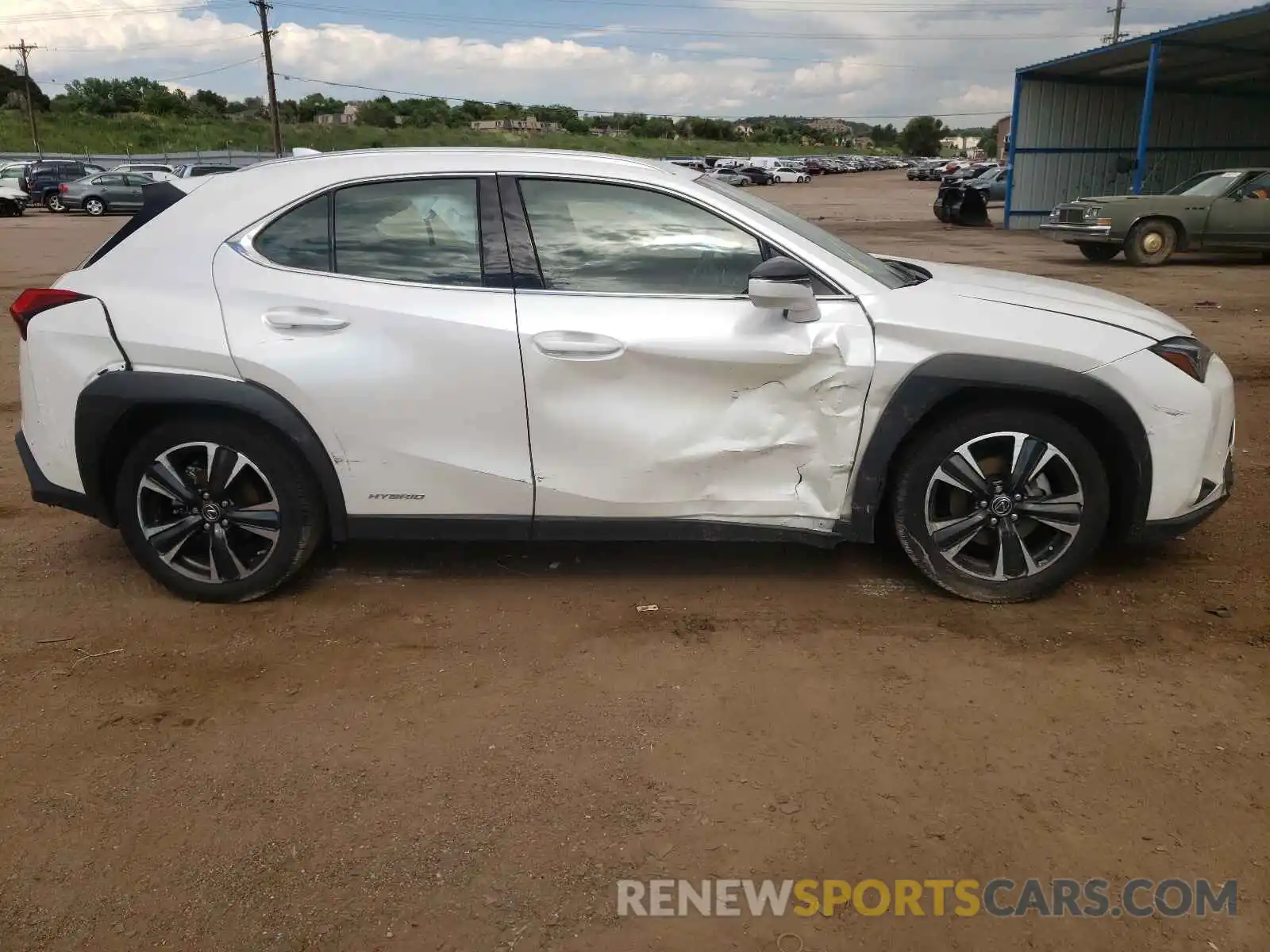 9 Фотография поврежденного автомобиля JTHU9JBH3K2014352 LEXUS UX 250H 2019