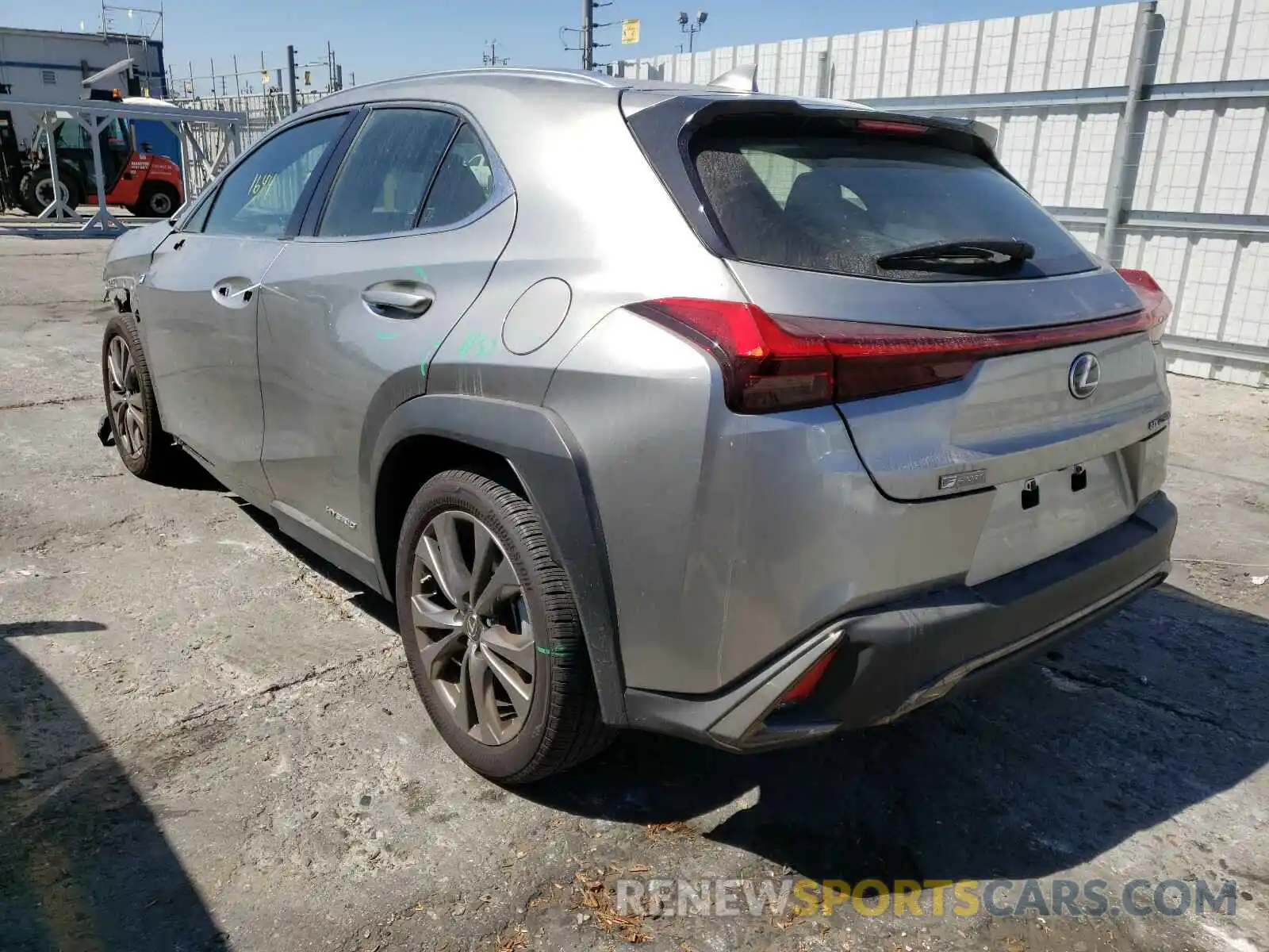 3 Фотография поврежденного автомобиля JTHU9JBH3K2016909 LEXUS UX 250H 2019