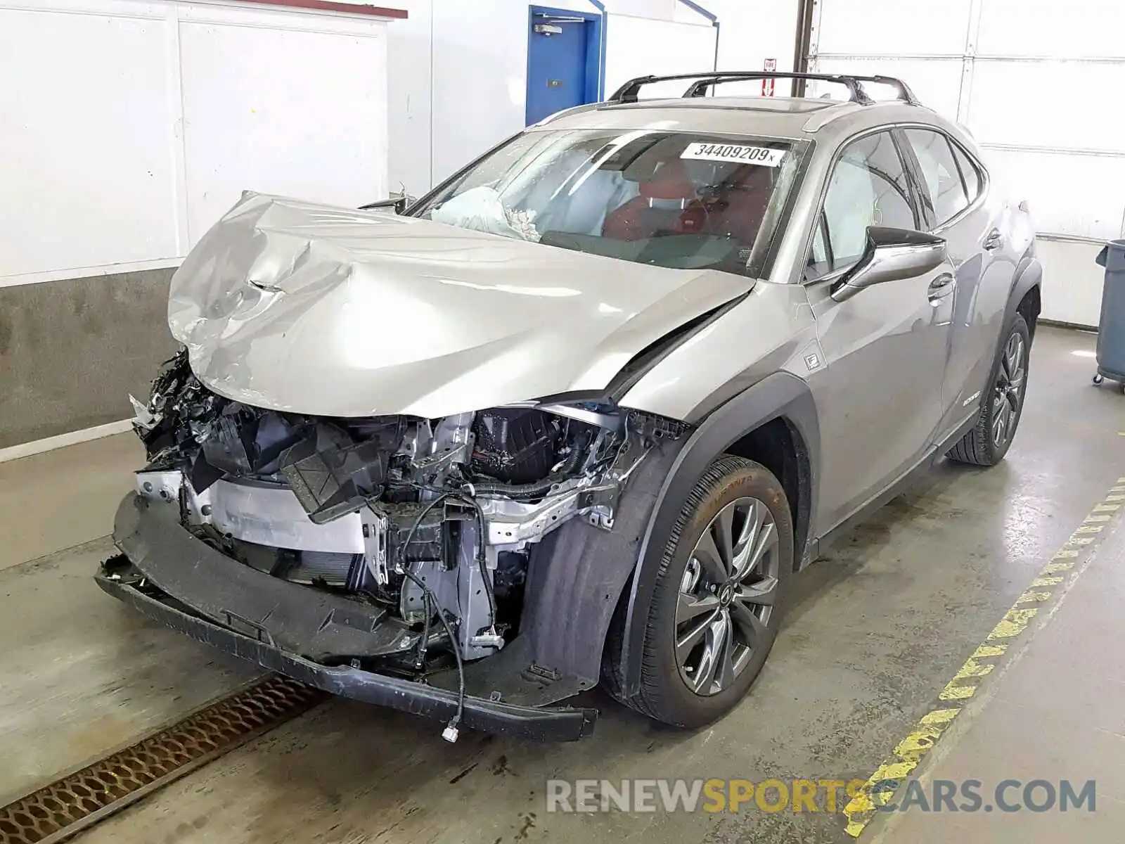 2 Фотография поврежденного автомобиля JTHU9JBH4K2000735 LEXUS UX 250H 2019