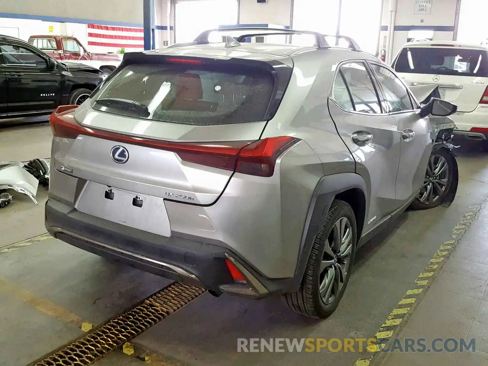 4 Photograph of a damaged car JTHU9JBH4K2000735 LEXUS UX 250H 2019