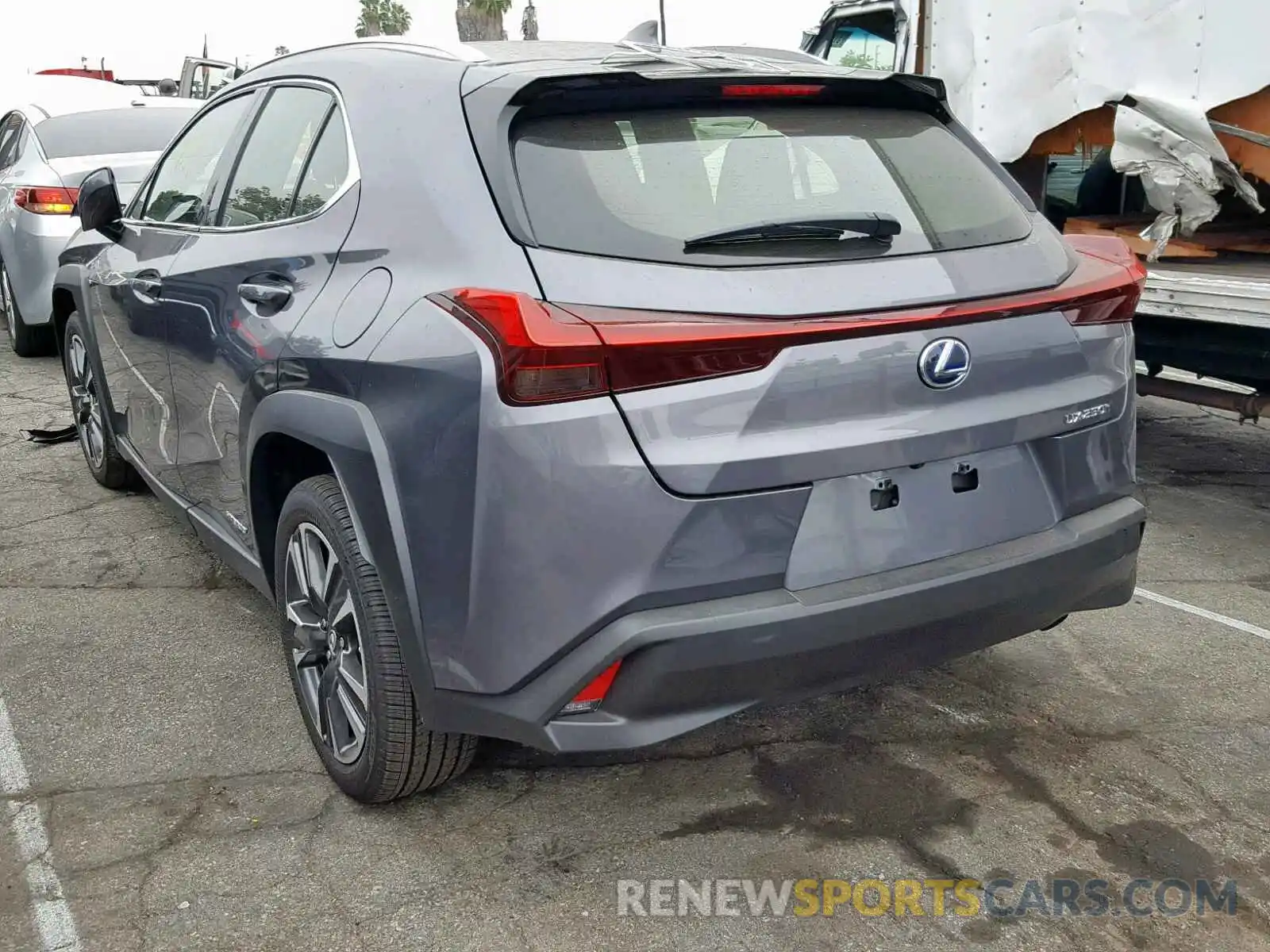 3 Фотография поврежденного автомобиля JTHU9JBH4K2009273 LEXUS UX 250H 2019