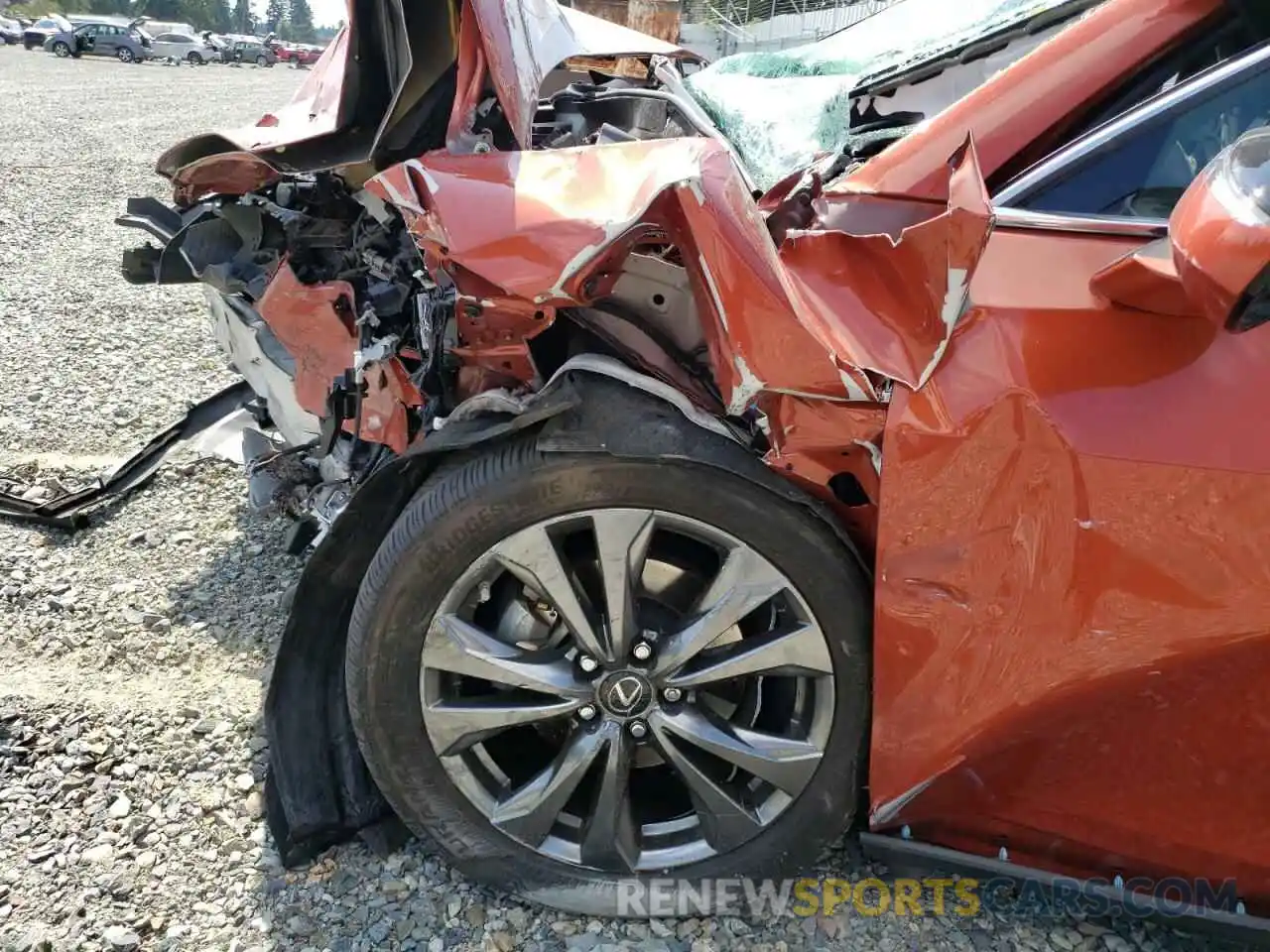 9 Photograph of a damaged car JTHU9JBH5K2002493 LEXUS UX 250H 2019