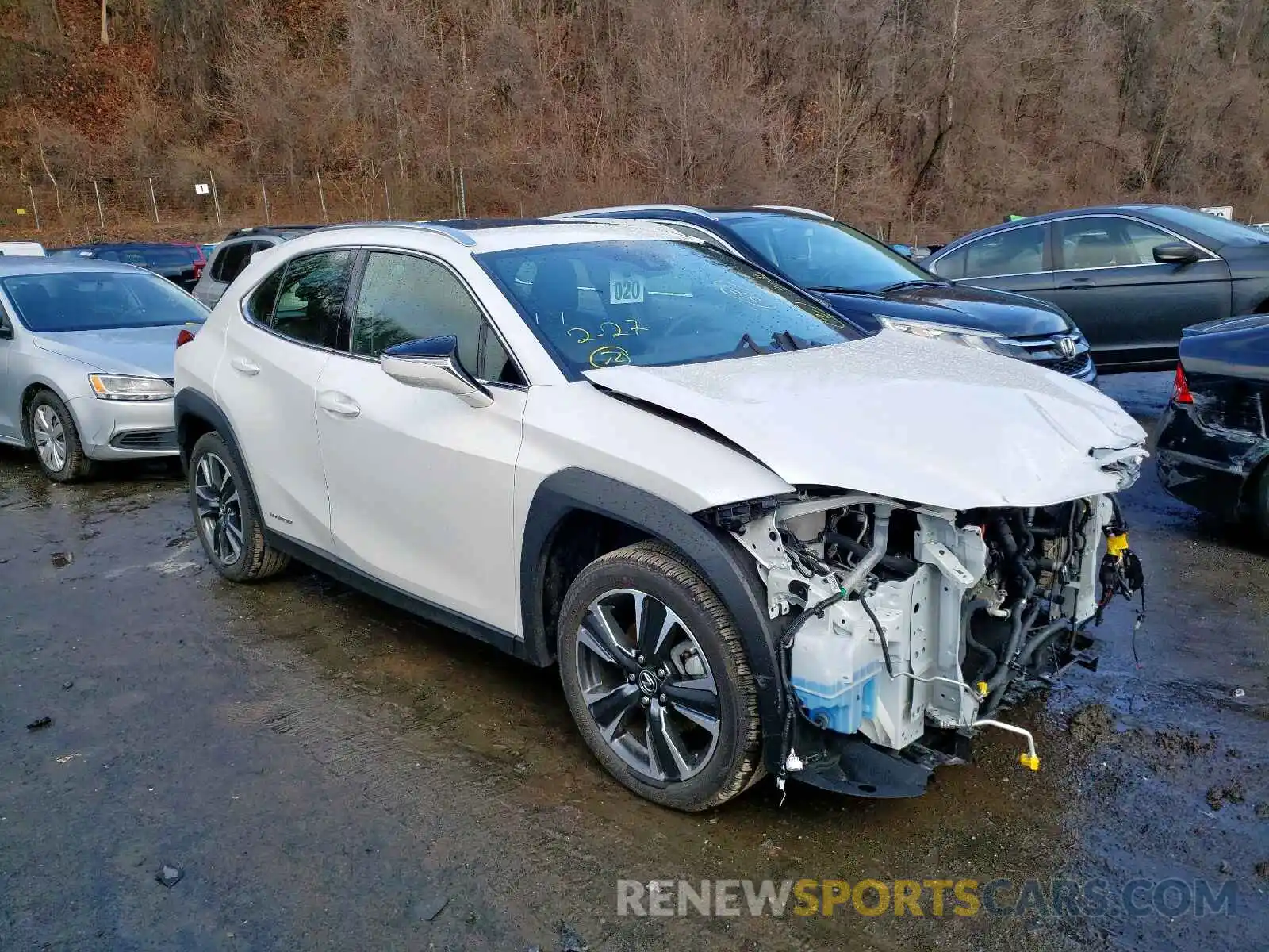 1 Photograph of a damaged car JTHU9JBH6K2012272 LEXUS UX 250H 2019