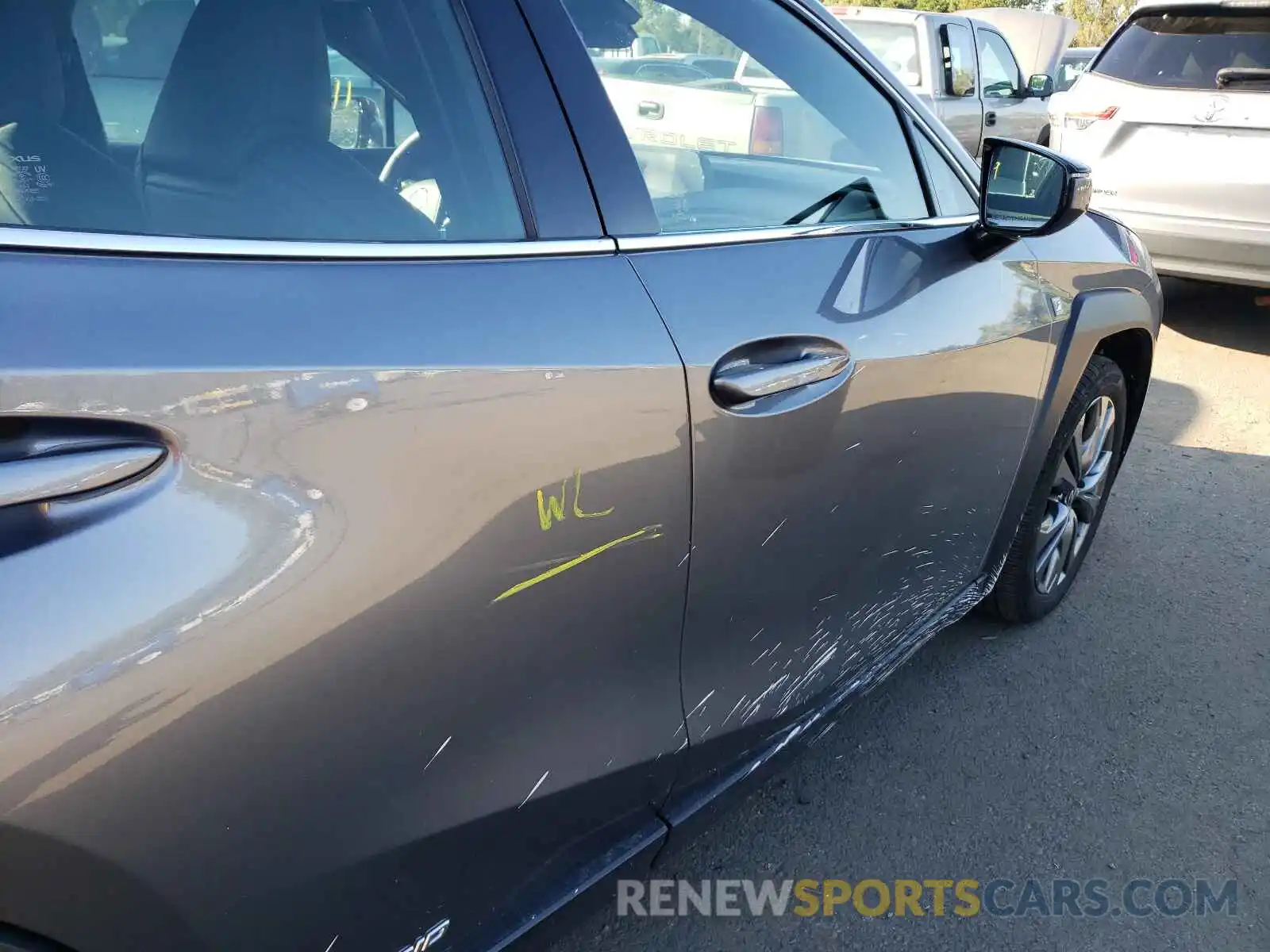 9 Photograph of a damaged car JTHU9JBH6K2015379 LEXUS UX 250H 2019