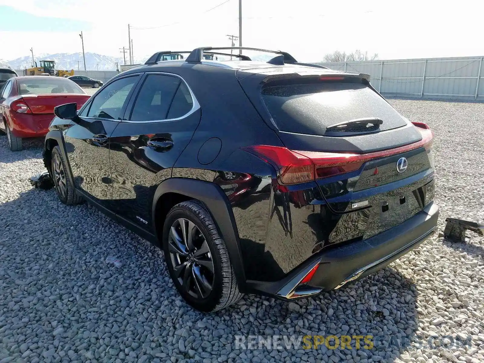 3 Фотография поврежденного автомобиля JTHU9JBH6K2017164 LEXUS UX 250H 2019