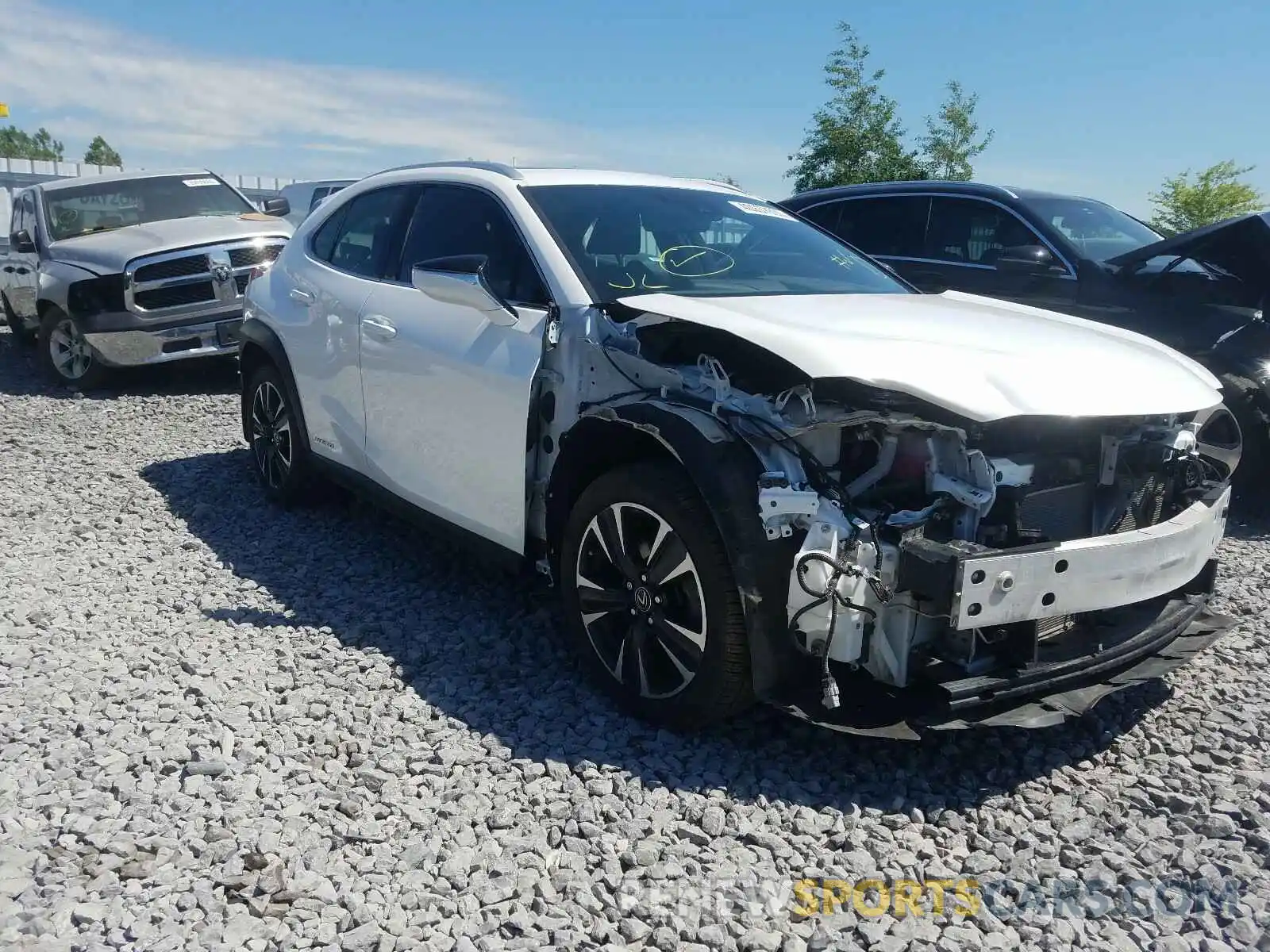 1 Photograph of a damaged car JTHU9JBH7K2001832 LEXUS UX 250H 2019