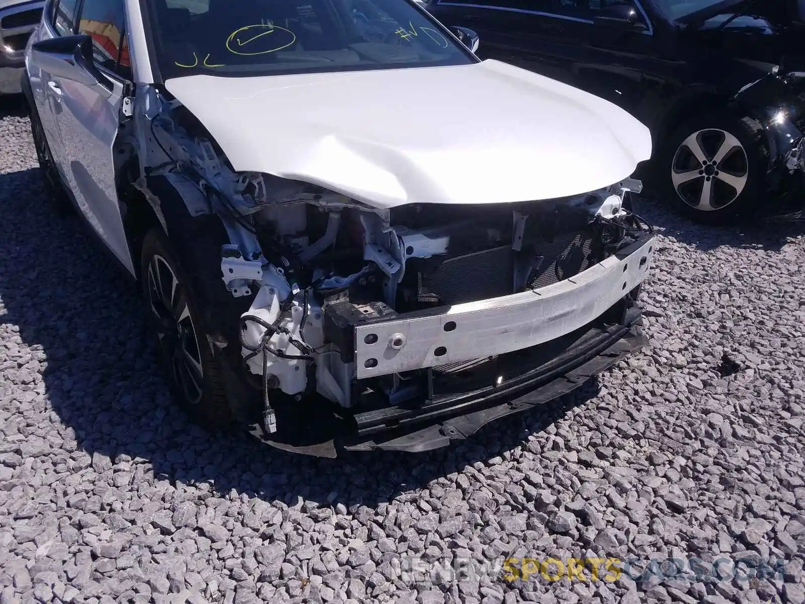 9 Photograph of a damaged car JTHU9JBH7K2001832 LEXUS UX 250H 2019