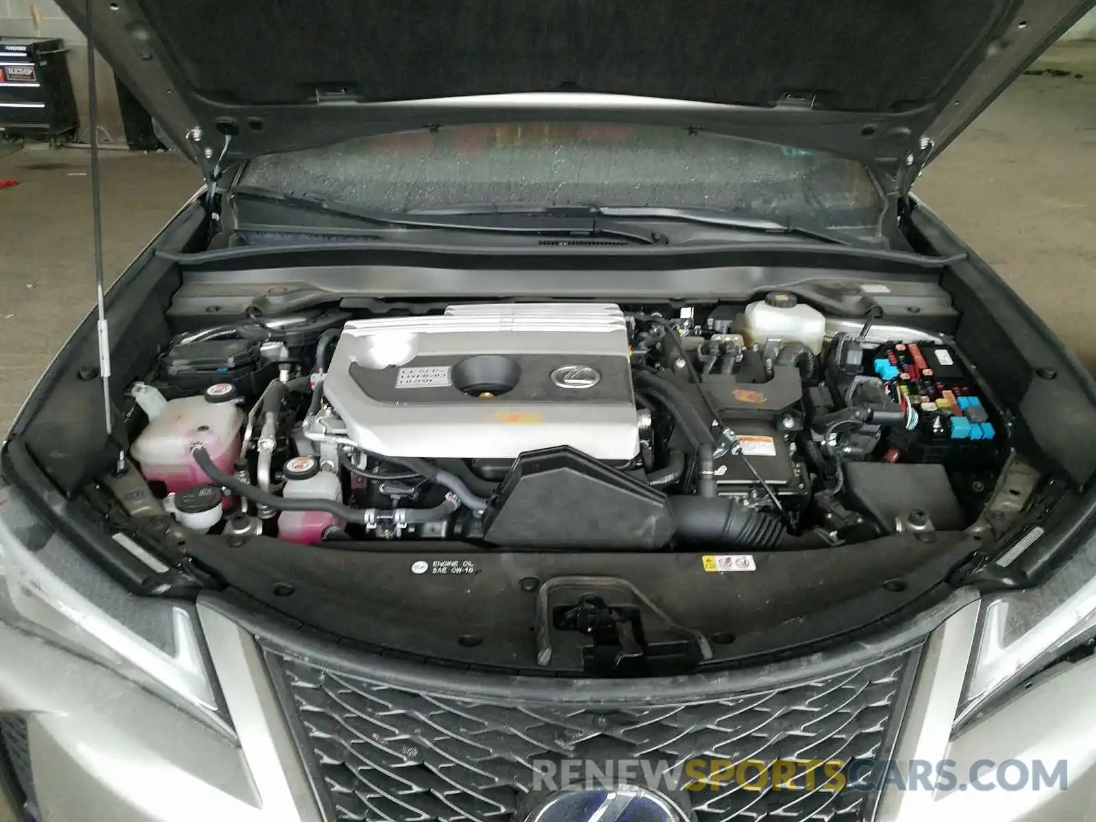 7 Фотография поврежденного автомобиля JTHU9JBH7K2013785 LEXUS UX 250H 2019