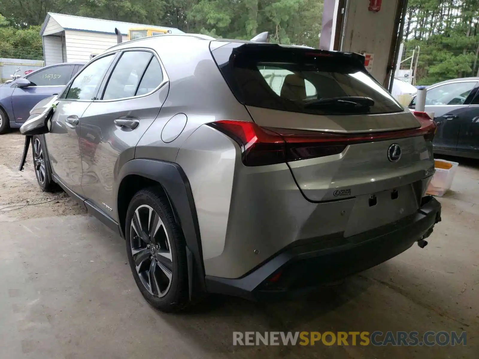 3 Фотография поврежденного автомобиля JTHU9JBH8K2003055 LEXUS UX 250H 2019