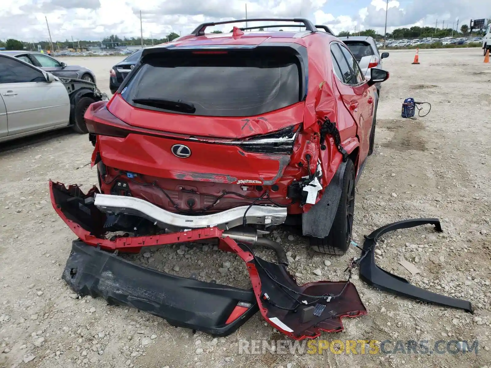 9 Photograph of a damaged car JTHU9JBH8K2010362 LEXUS UX 250H 2019