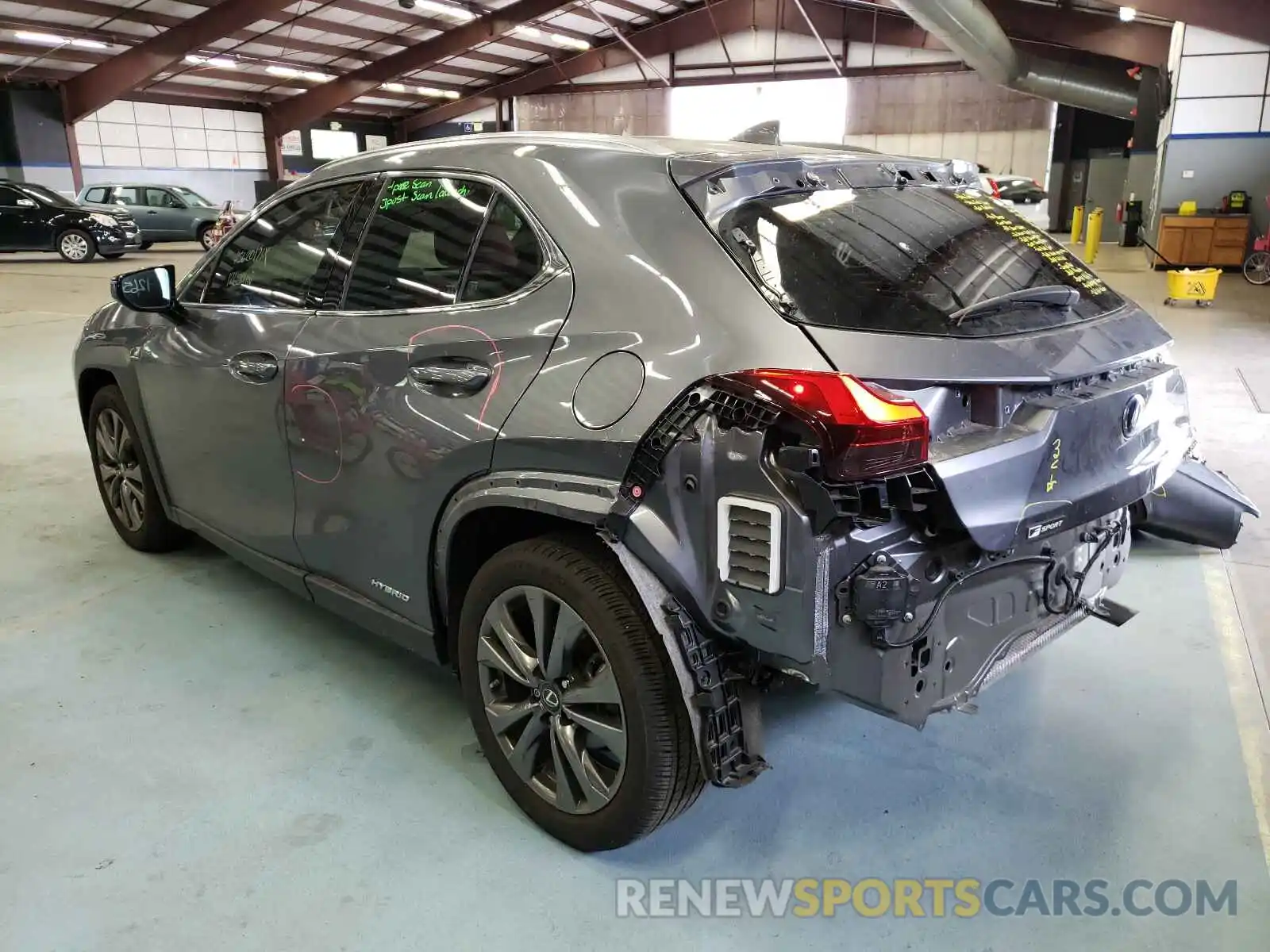 3 Фотография поврежденного автомобиля JTHU9JBH9K2003968 LEXUS UX 250H 2019