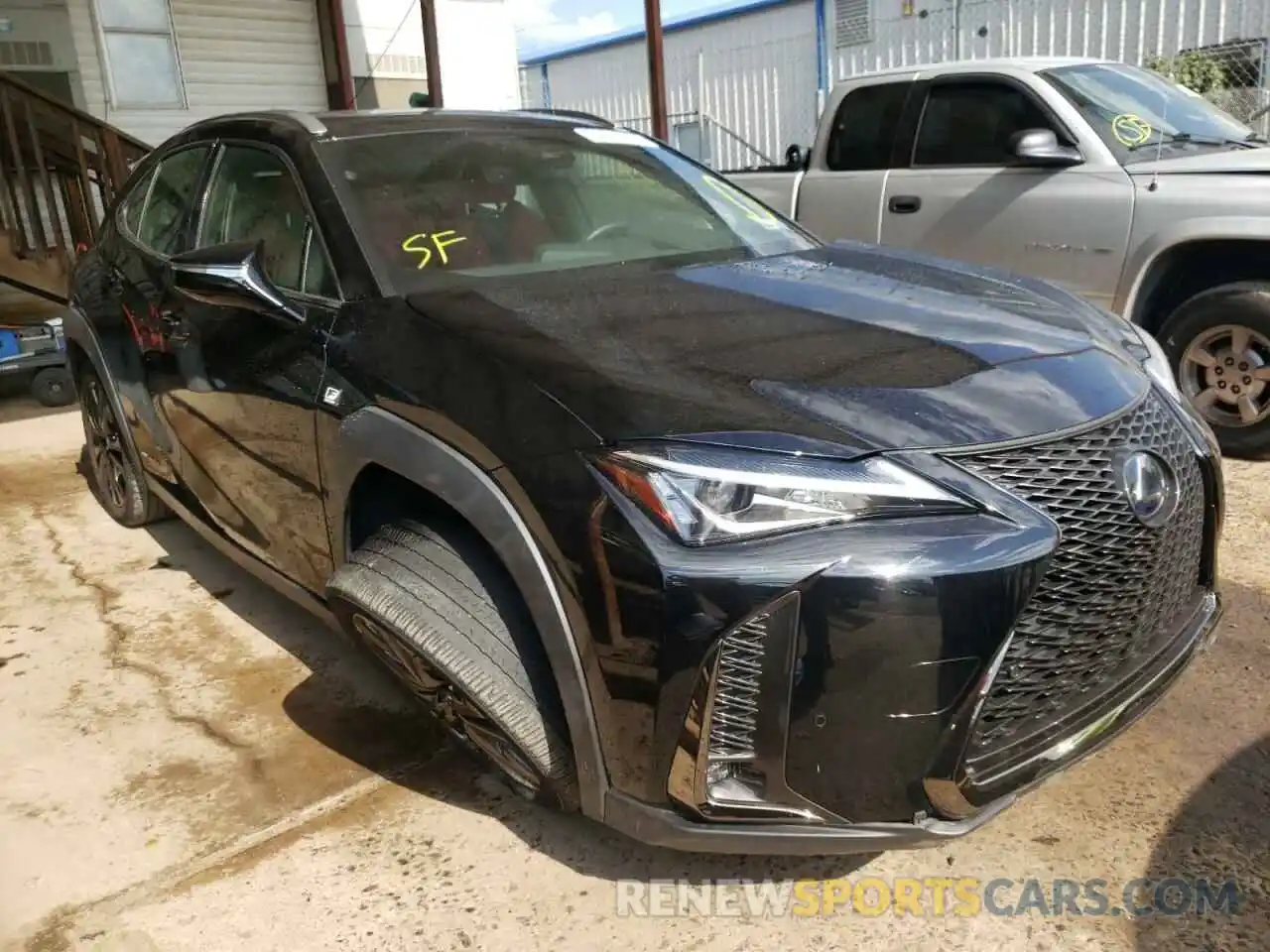 1 Фотография поврежденного автомобиля JTHU9JBH9K2011035 LEXUS UX 250H 2019