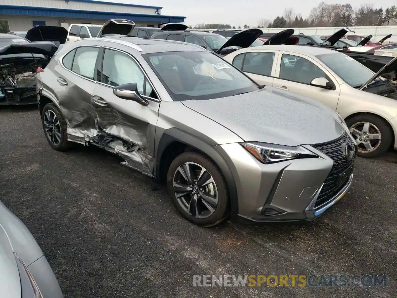 1 Фотография поврежденного автомобиля JTHU9JBHXK2019385 LEXUS UX 250H 2019