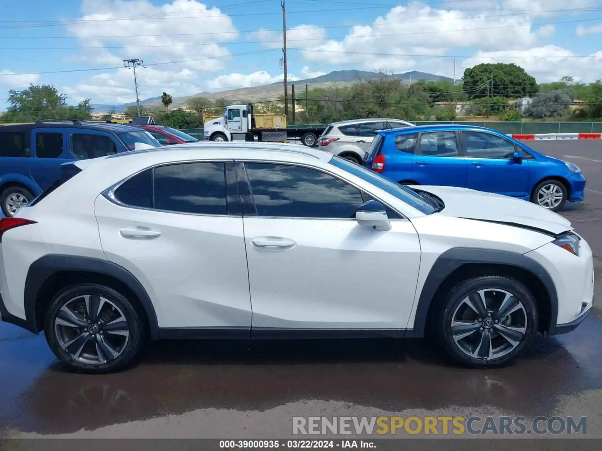 13 Photograph of a damaged car JTHY6JBH0K2024511 LEXUS UX 250H 2019