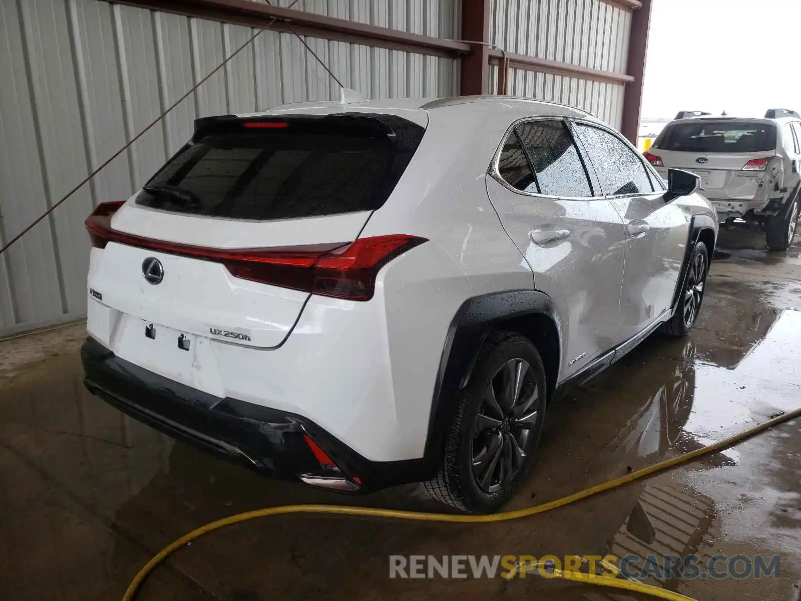 4 Фотография поврежденного автомобиля JTHE9JBH1L2034203 LEXUS UX 250H 2020