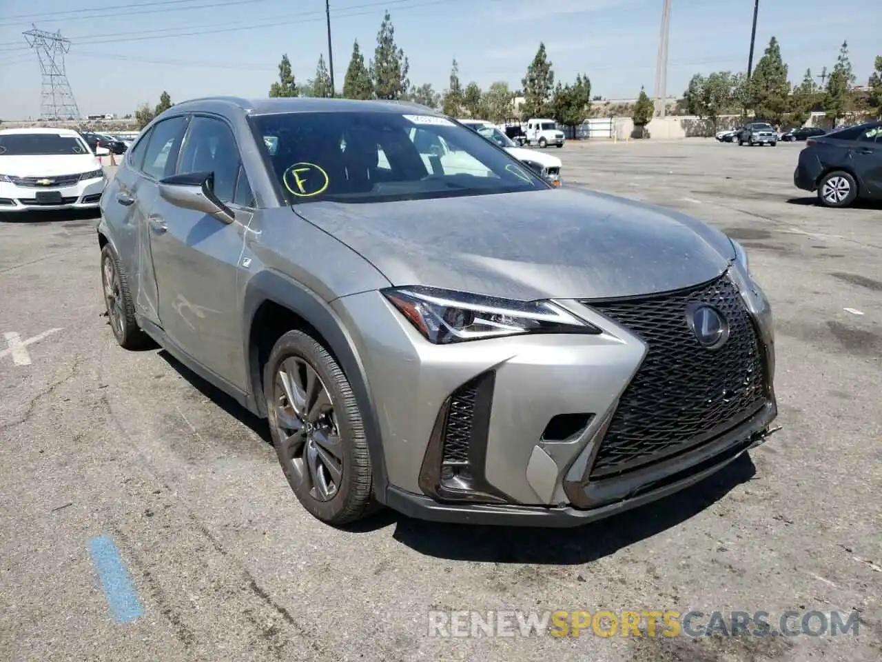 1 Фотография поврежденного автомобиля JTHE9JBH2L2033853 LEXUS UX 250H 2020