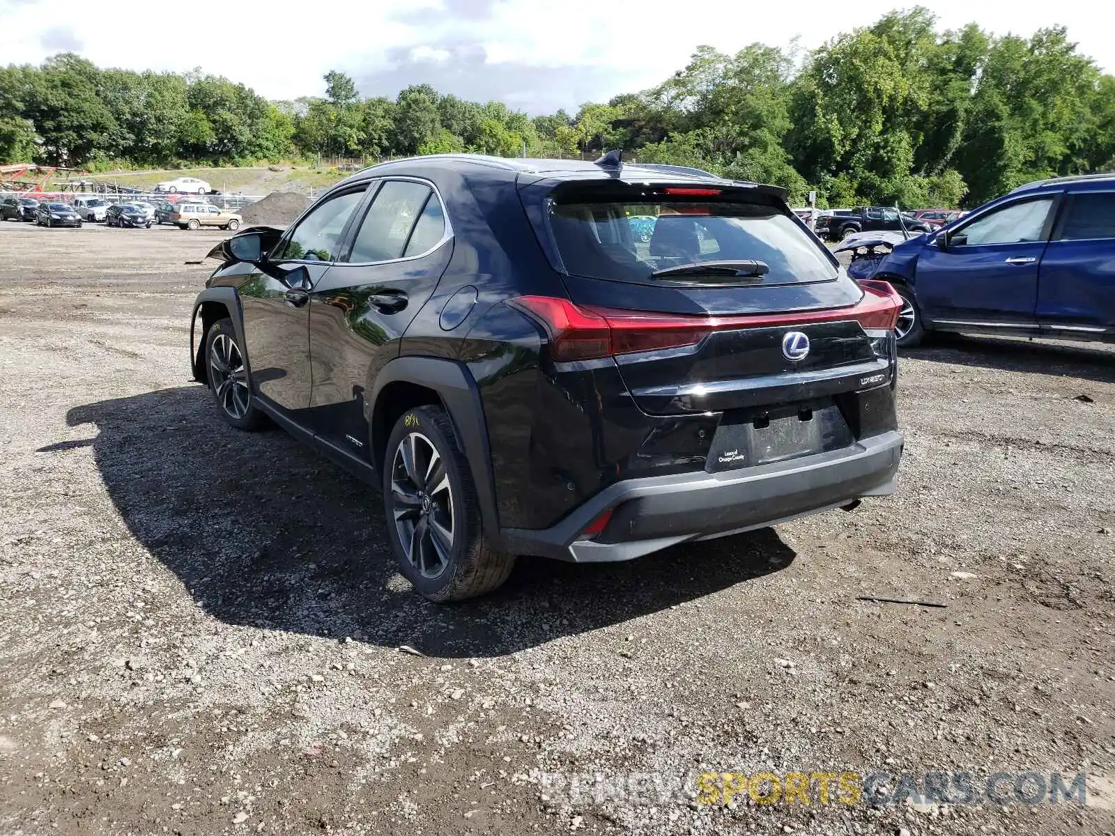 3 Фотография поврежденного автомобиля JTHP9JBH1L2020875 LEXUS UX 250H 2020