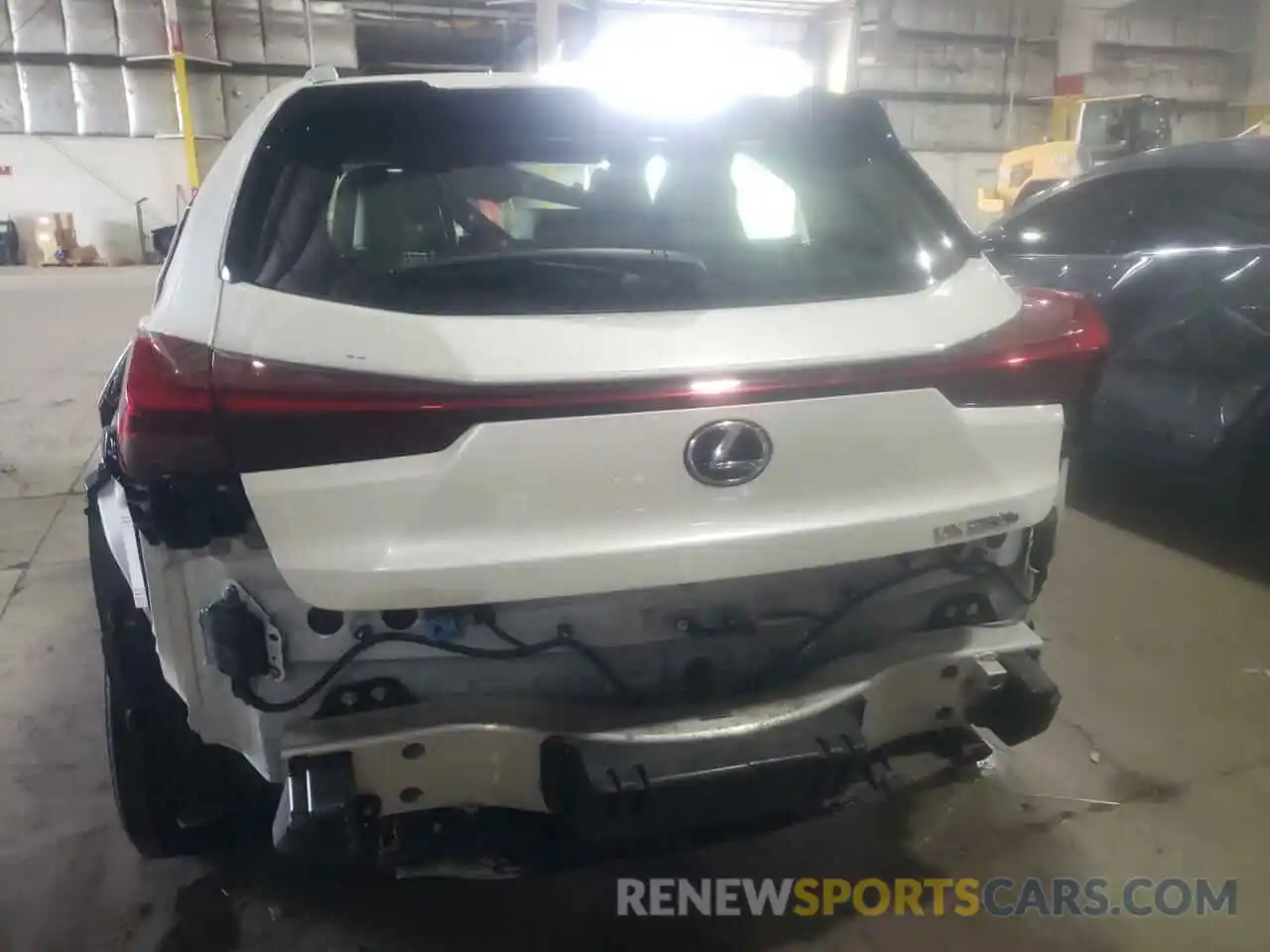 9 Photograph of a damaged car JTHP9JBH1L2021170 LEXUS UX 250H 2020