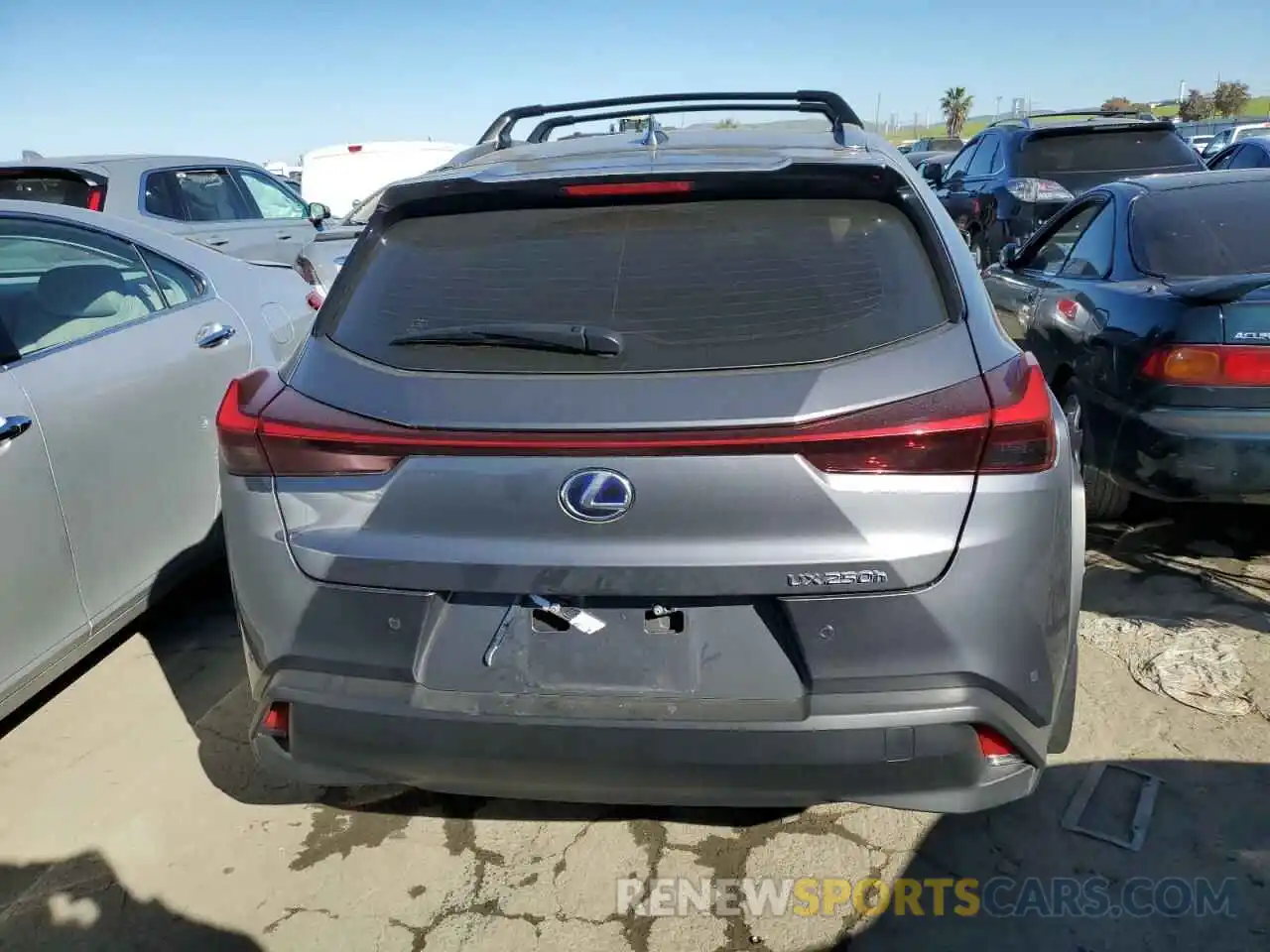 6 Фотография поврежденного автомобиля JTHP9JBH2L2023042 LEXUS UX 250H 2020