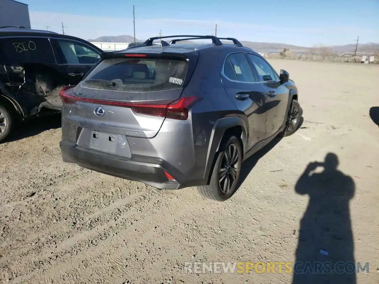 4 Photograph of a damaged car JTHP9JBH4L2022099 LEXUS UX 250H 2020