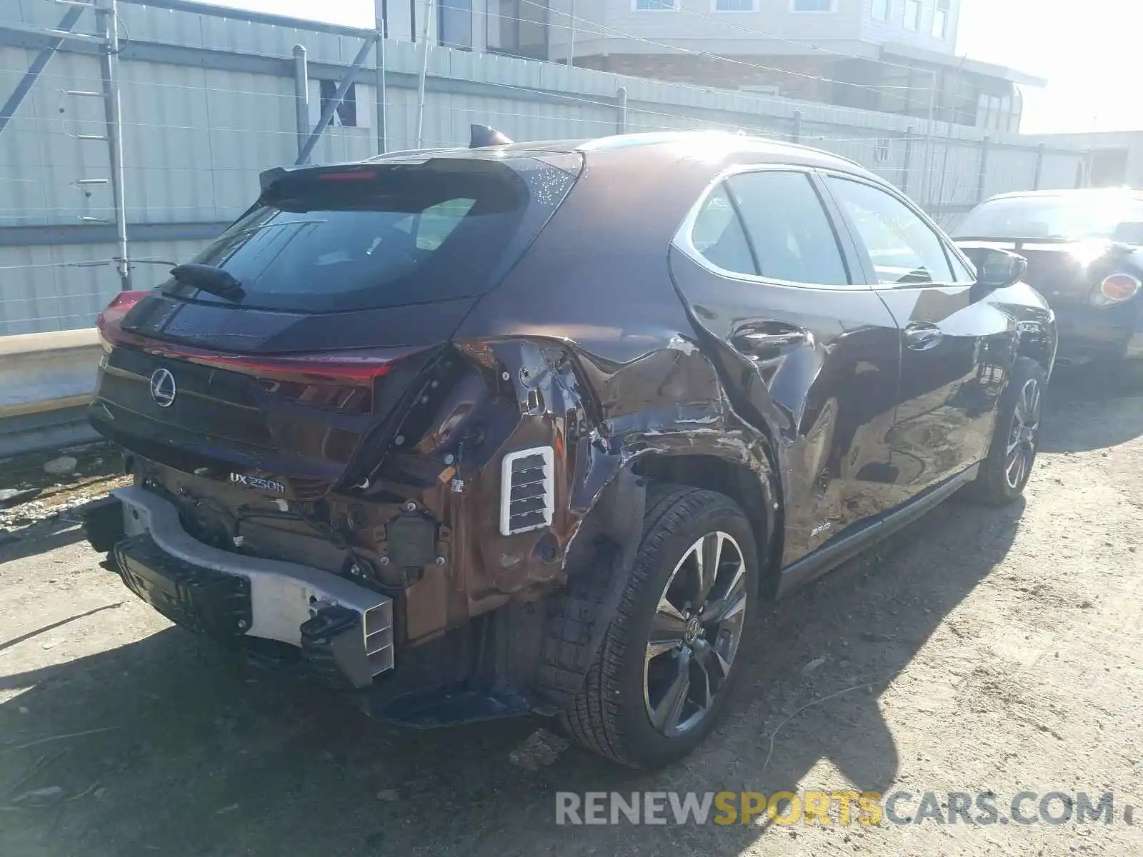 4 Фотография поврежденного автомобиля JTHP9JBH4L2033605 LEXUS UX 250H 2020