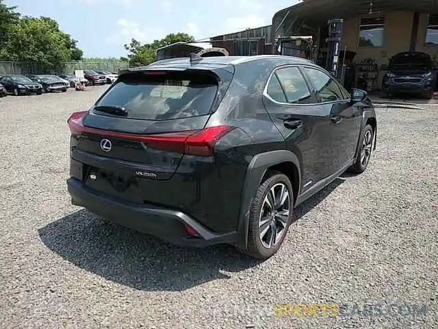 3 Фотография поврежденного автомобиля JTHP9JBH4L2036049 LEXUS UX 250H 2020