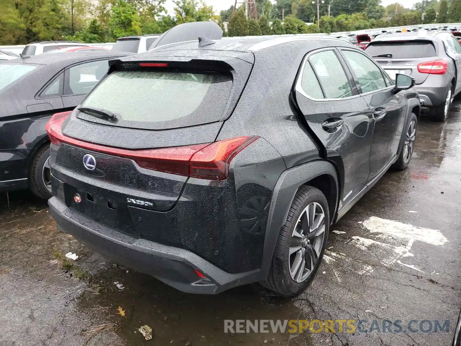 4 Photograph of a damaged car JTHP9JBH5L2020796 LEXUS UX 250H 2020