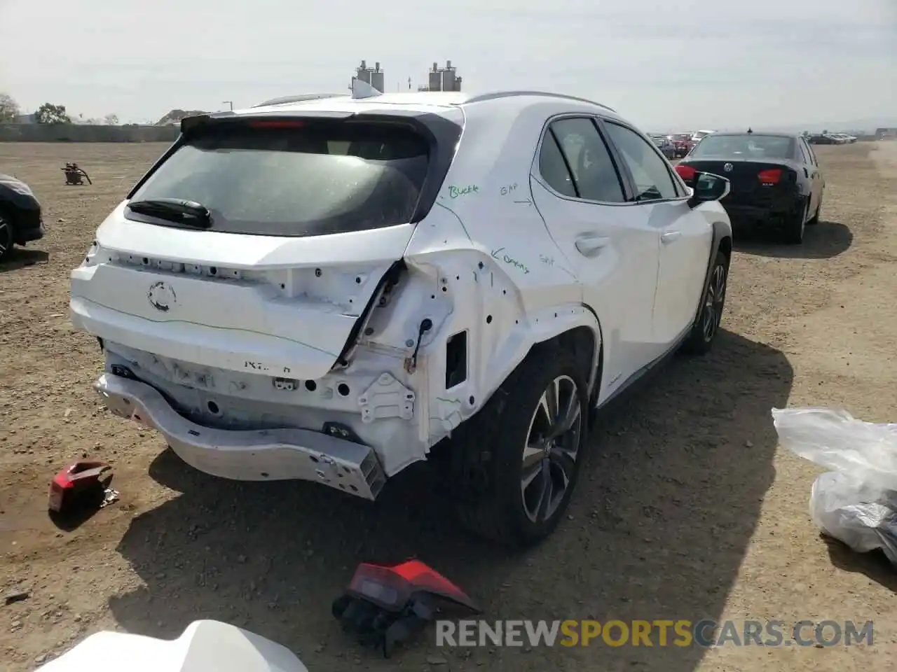 4 Photograph of a damaged car JTHP9JBH5L2021589 LEXUS UX 250H 2020