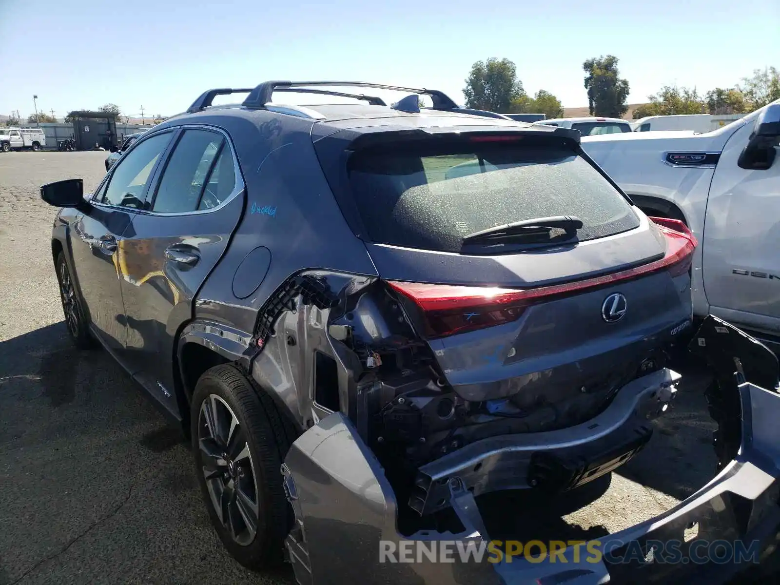 3 Photograph of a damaged car JTHP9JBH5L2023181 LEXUS UX 250H 2020