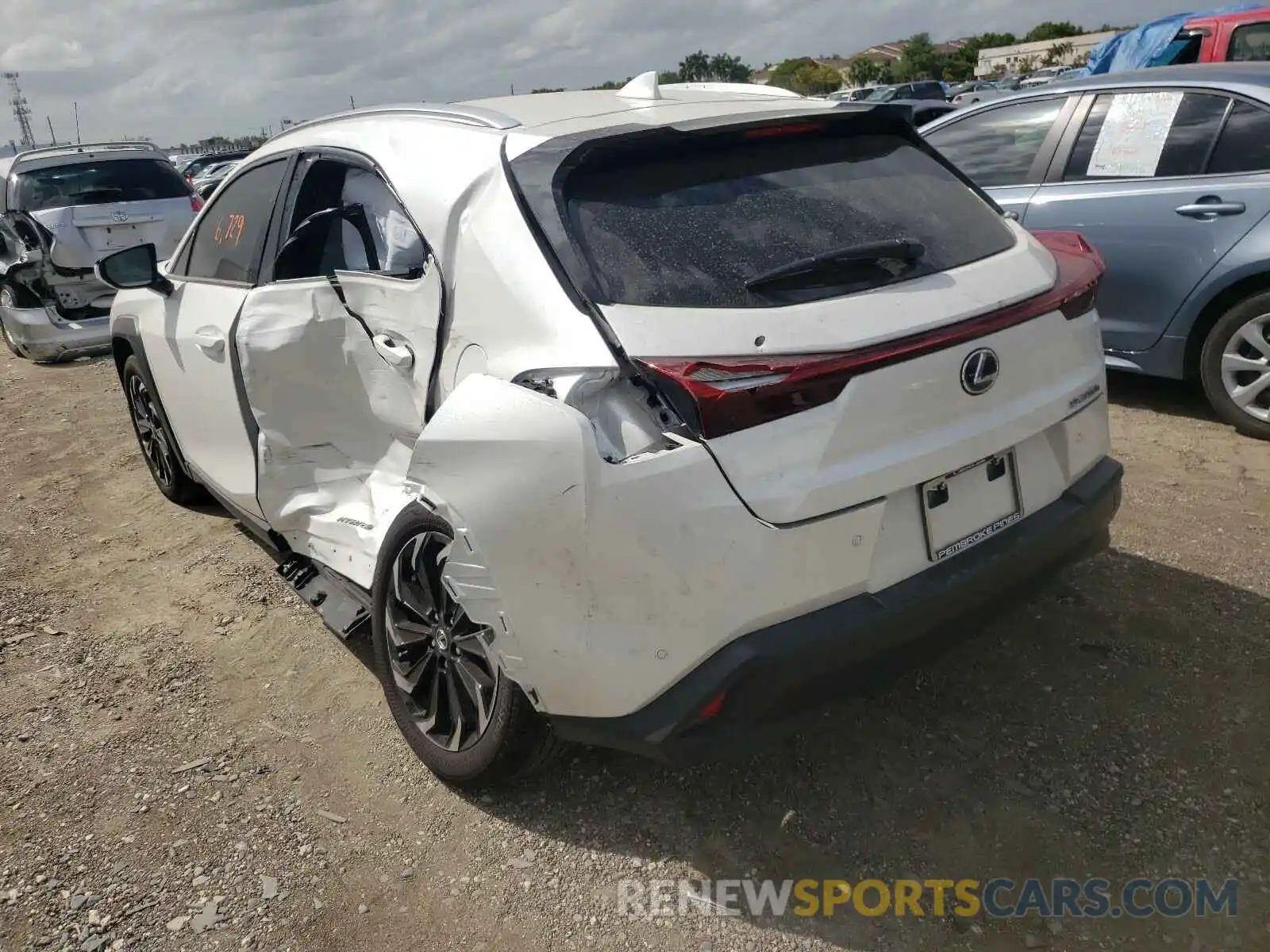 3 Photograph of a damaged car JTHP9JBH6L2033119 LEXUS UX 250H 2020