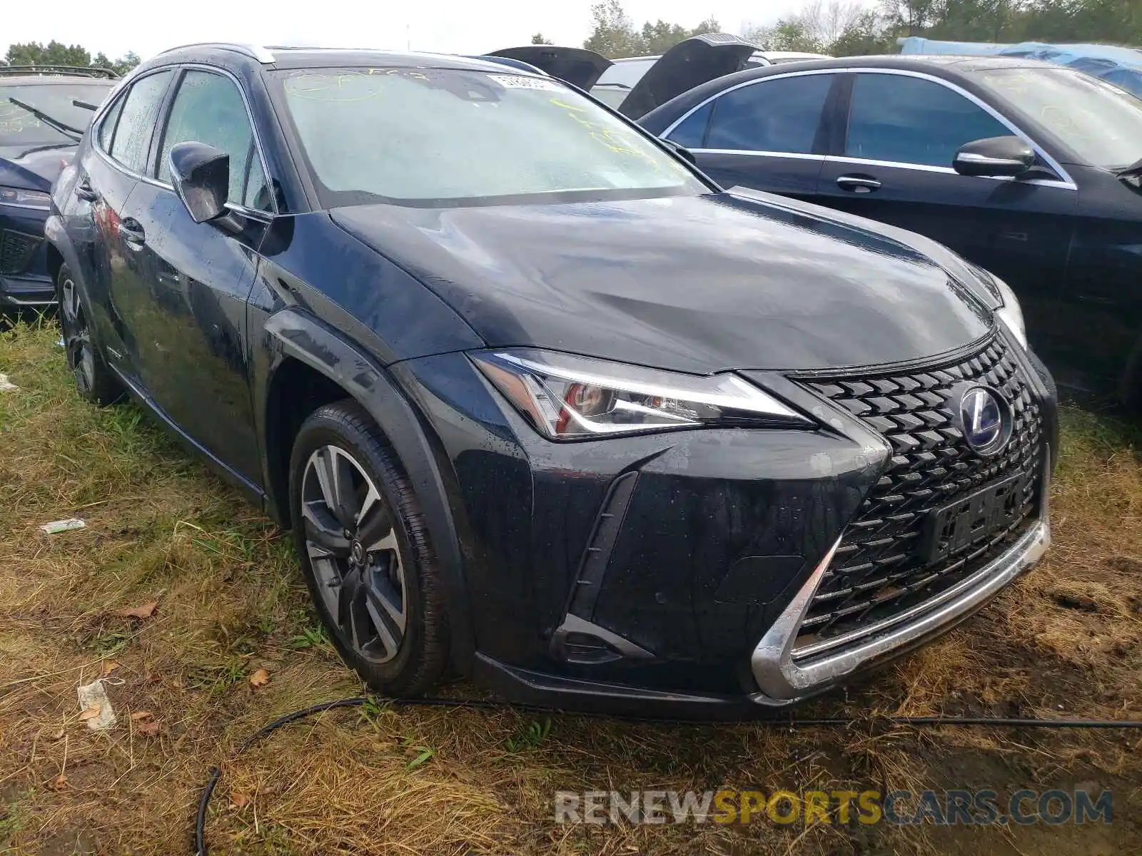 1 Фотография поврежденного автомобиля JTHP9JBH9L2026732 LEXUS UX 250H 2020