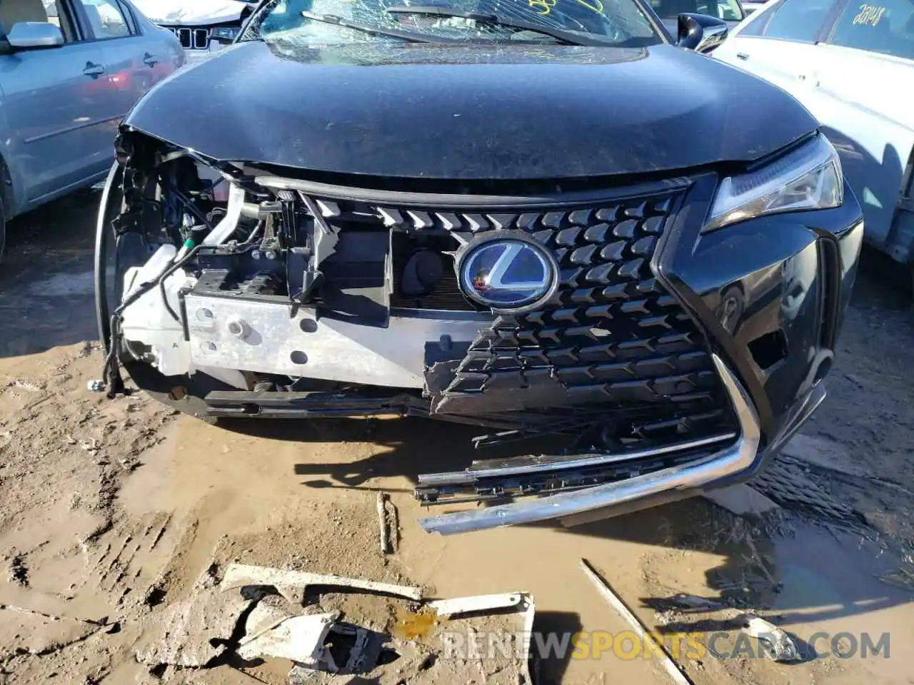 9 Фотография поврежденного автомобиля JTHP9JBH9L2035818 LEXUS UX 250H 2020