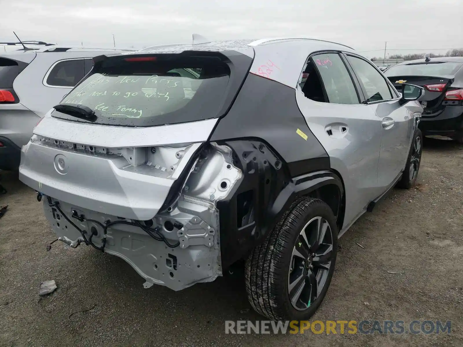 4 Фотография поврежденного автомобиля JTHP9JBHXL2021636 LEXUS UX 250H 2020