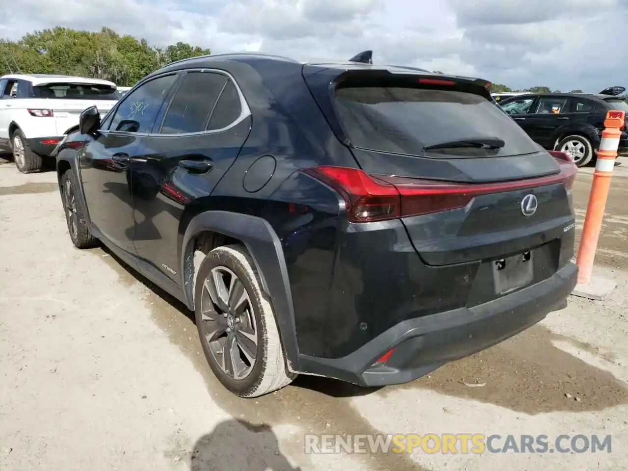 3 Photograph of a damaged car JTHP9JBHXL2026061 LEXUS UX 250H 2020