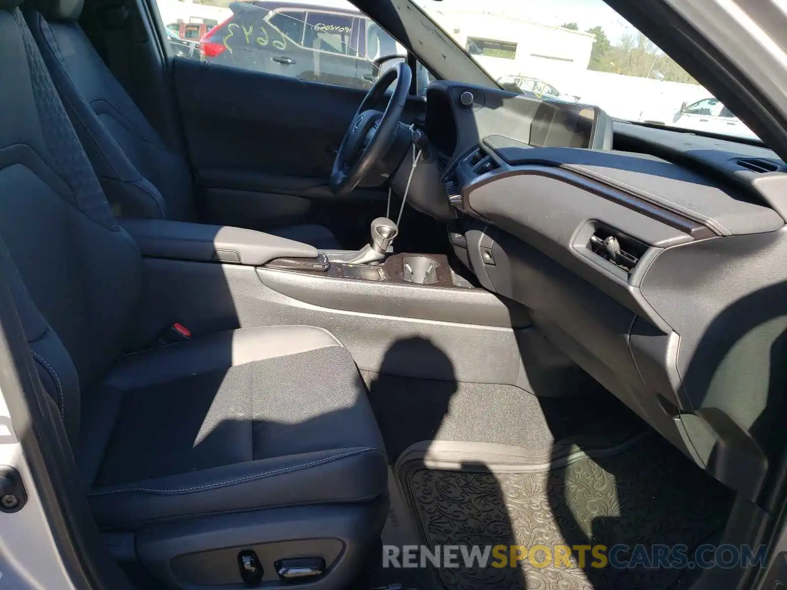 5 Photograph of a damaged car JTHP9JBHXL2035732 LEXUS UX 250H 2020