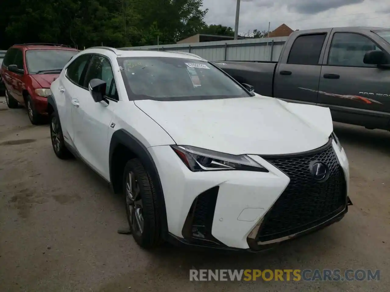 1 Фотография поврежденного автомобиля JTHR9JBH1L2031934 LEXUS UX 250H 2020