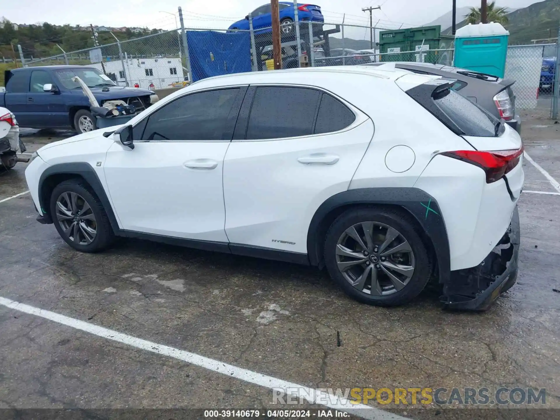 14 Photograph of a damaged car JTHR9JBH4L2025867 LEXUS UX 250H 2020