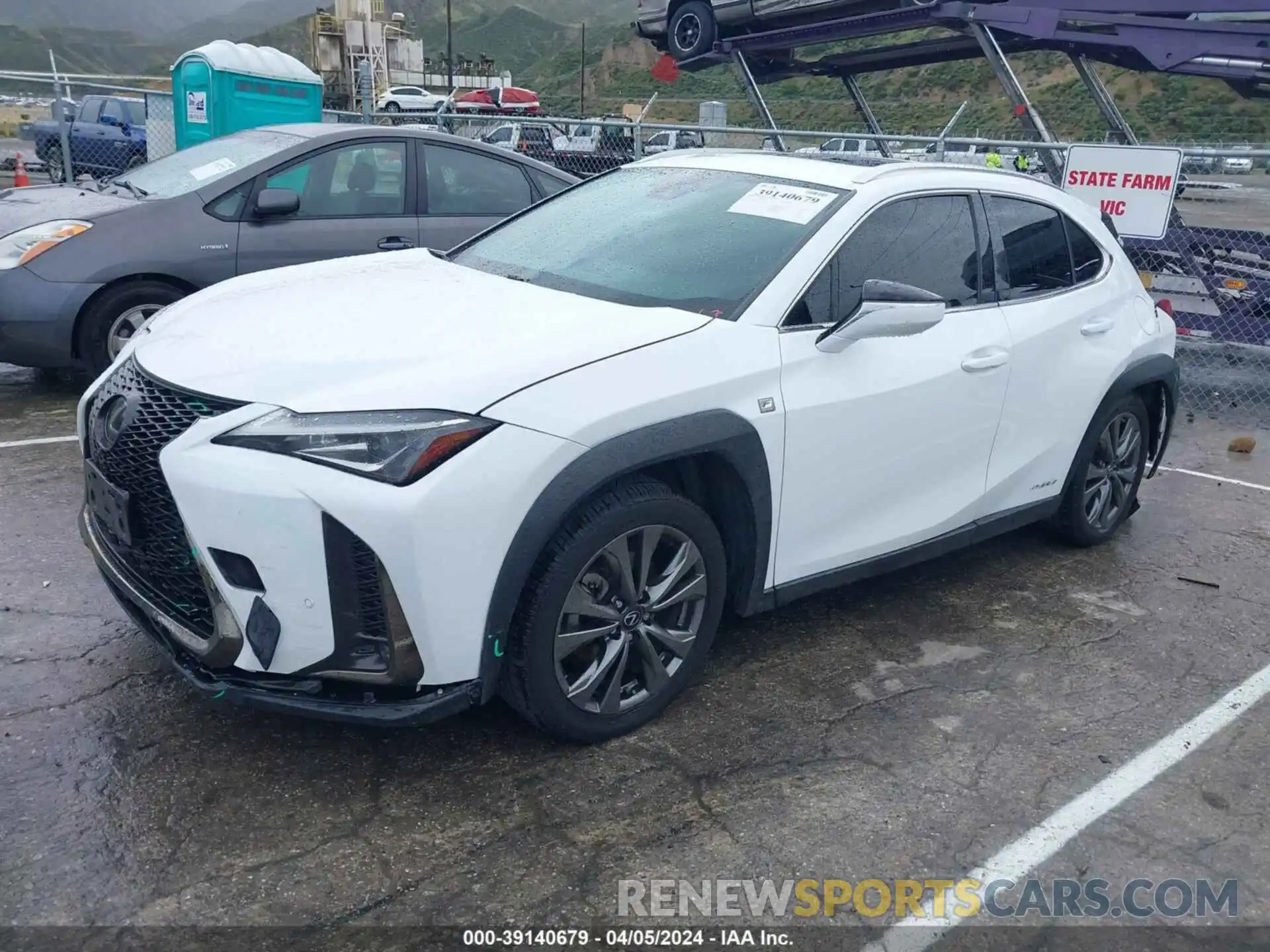 2 Фотография поврежденного автомобиля JTHR9JBH4L2025867 LEXUS UX 250H 2020