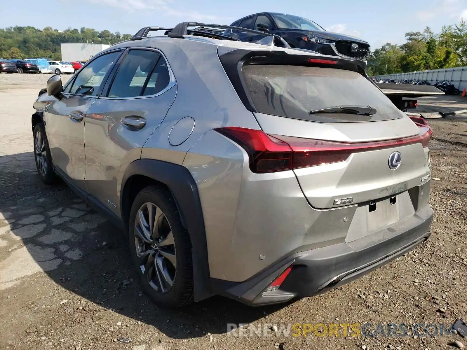 3 Фотография поврежденного автомобиля JTHR9JBH7L2024289 LEXUS UX 250H 2020