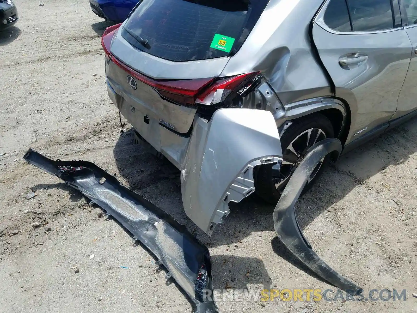 9 Photograph of a damaged car JTHX9JBH0L2032435 LEXUS UX 250H 2020